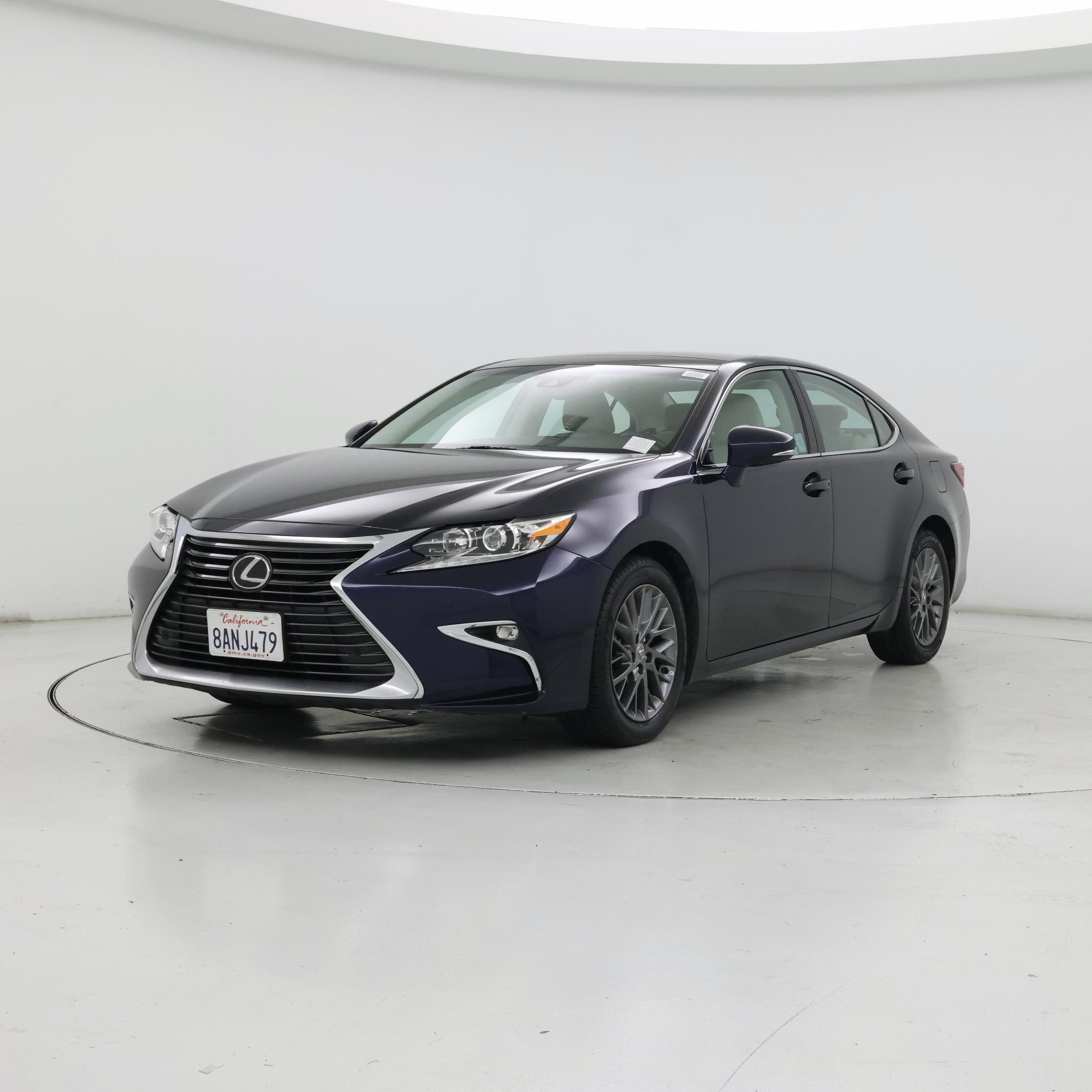 Thumbnail: 2018 Lexus ES - 4