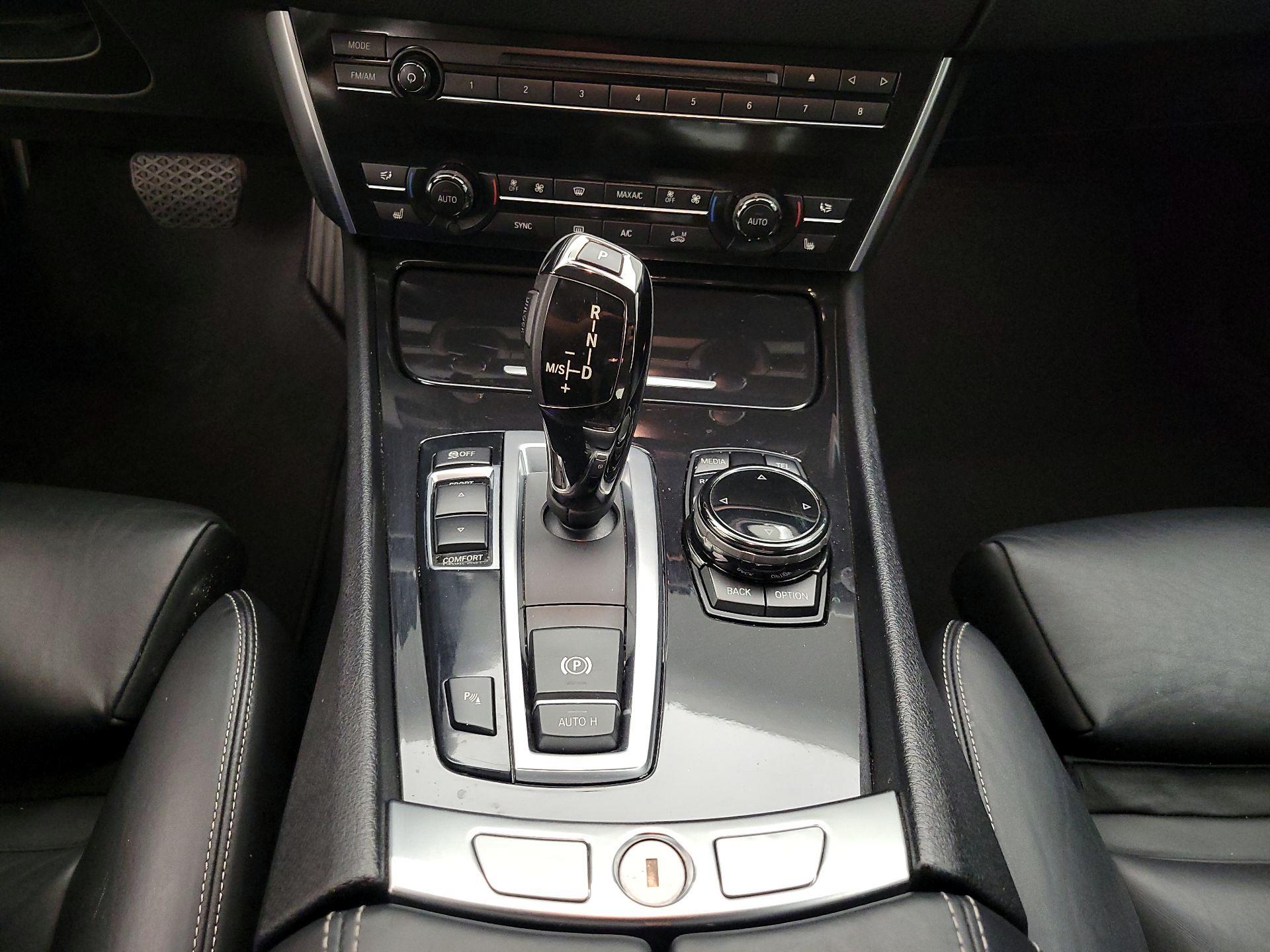 Thumbnail: 2016 BMW 5 Series - 17