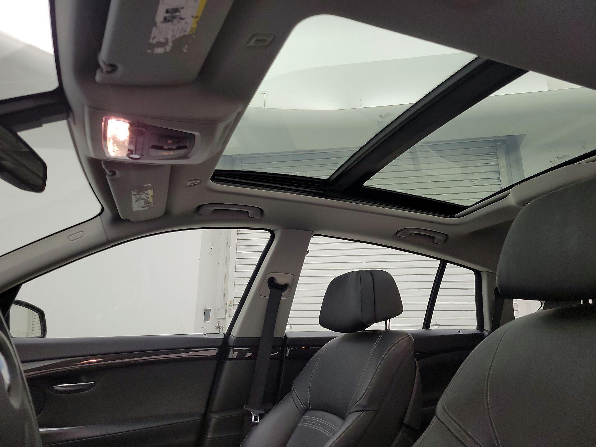 Thumbnail: 2016 BMW 5 Series - 19