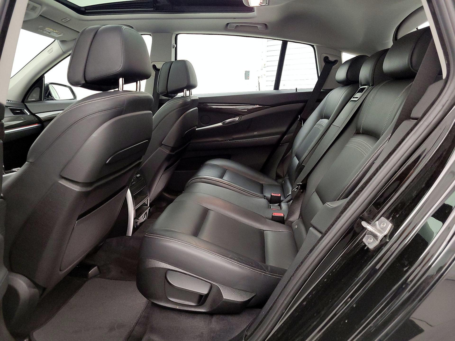 Thumbnail: 2016 BMW 5 Series - 20