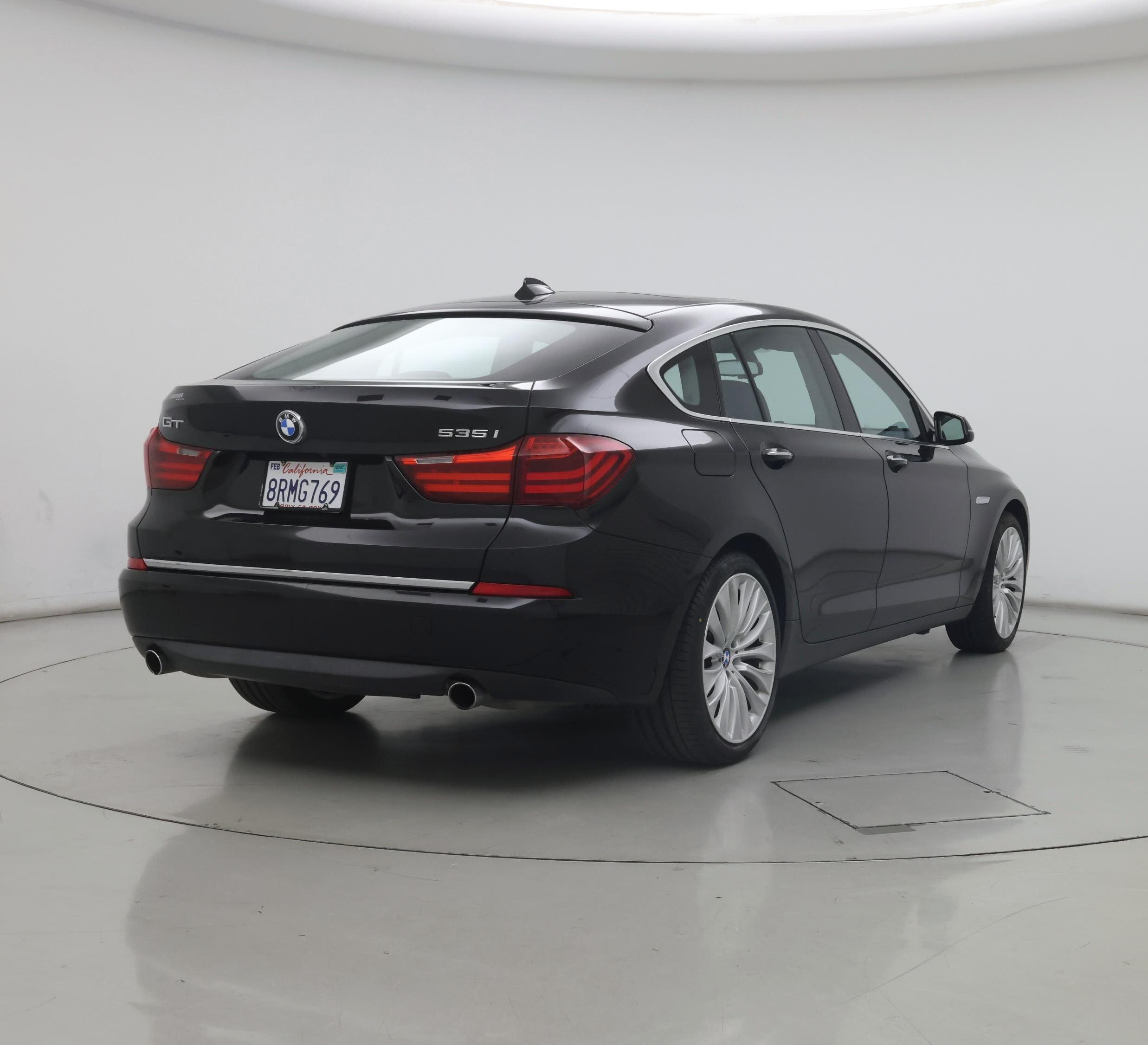 Thumbnail: 2016 BMW 5 Series - 8