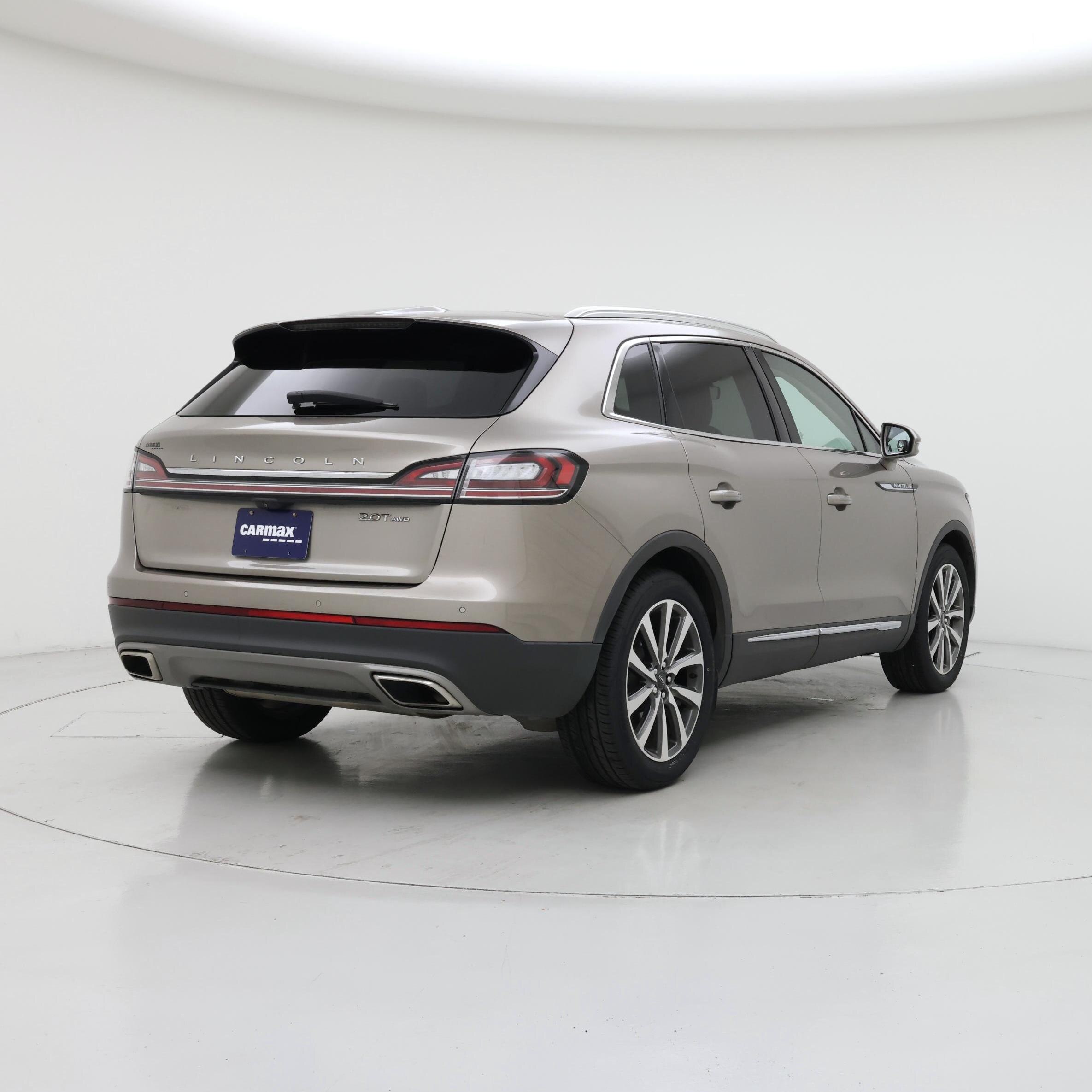 Thumbnail: 2019 Lincoln Nautilus - 8