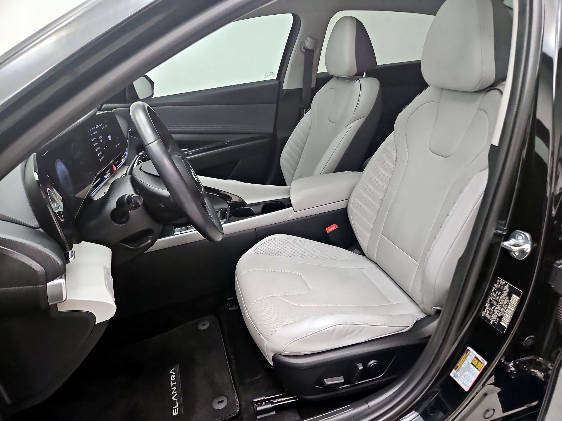 Thumbnail: 2023 Hyundai Elantra - 11