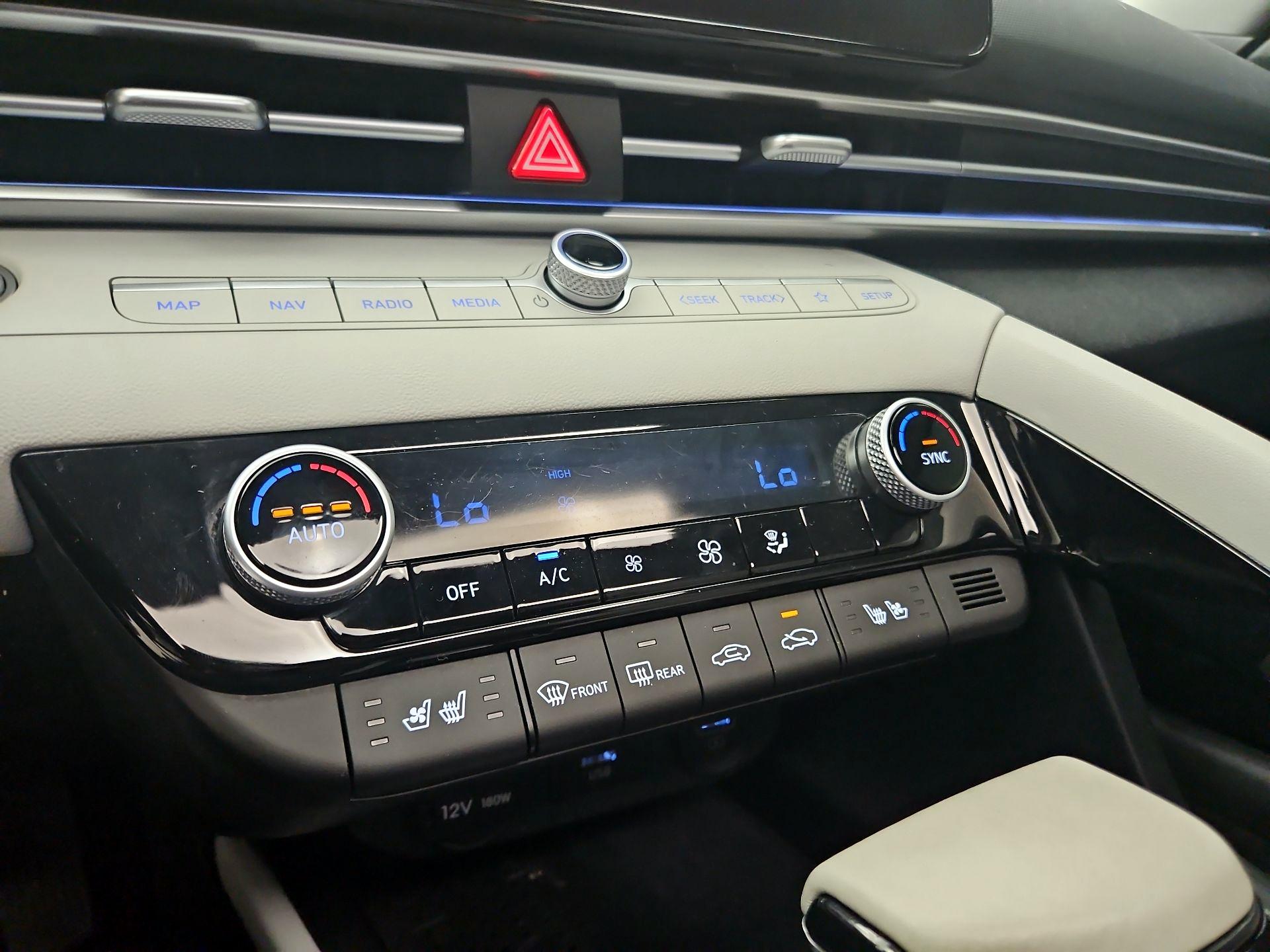 Thumbnail: 2023 Hyundai Elantra - 17