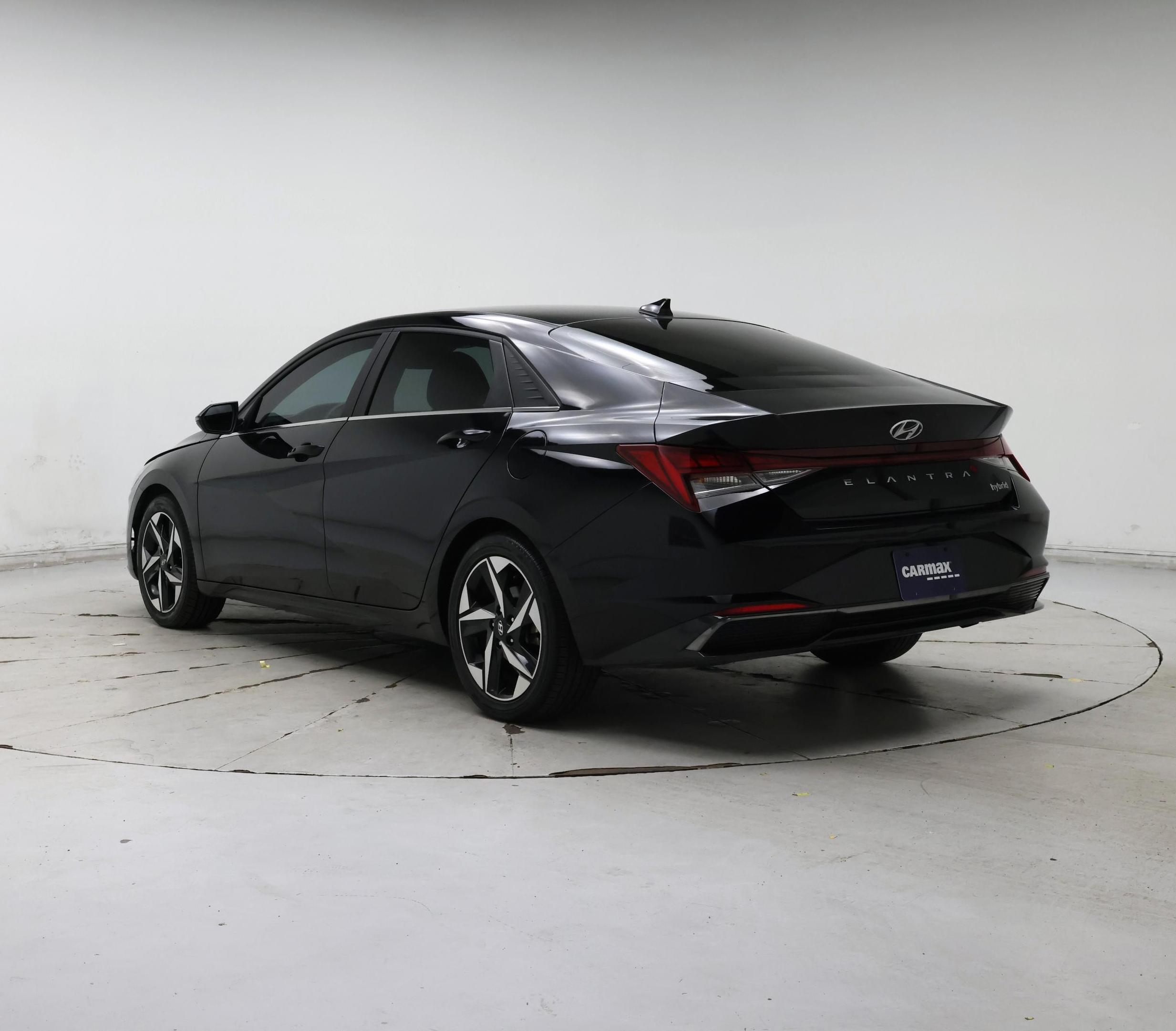 Thumbnail: 2023 Hyundai Elantra - 2