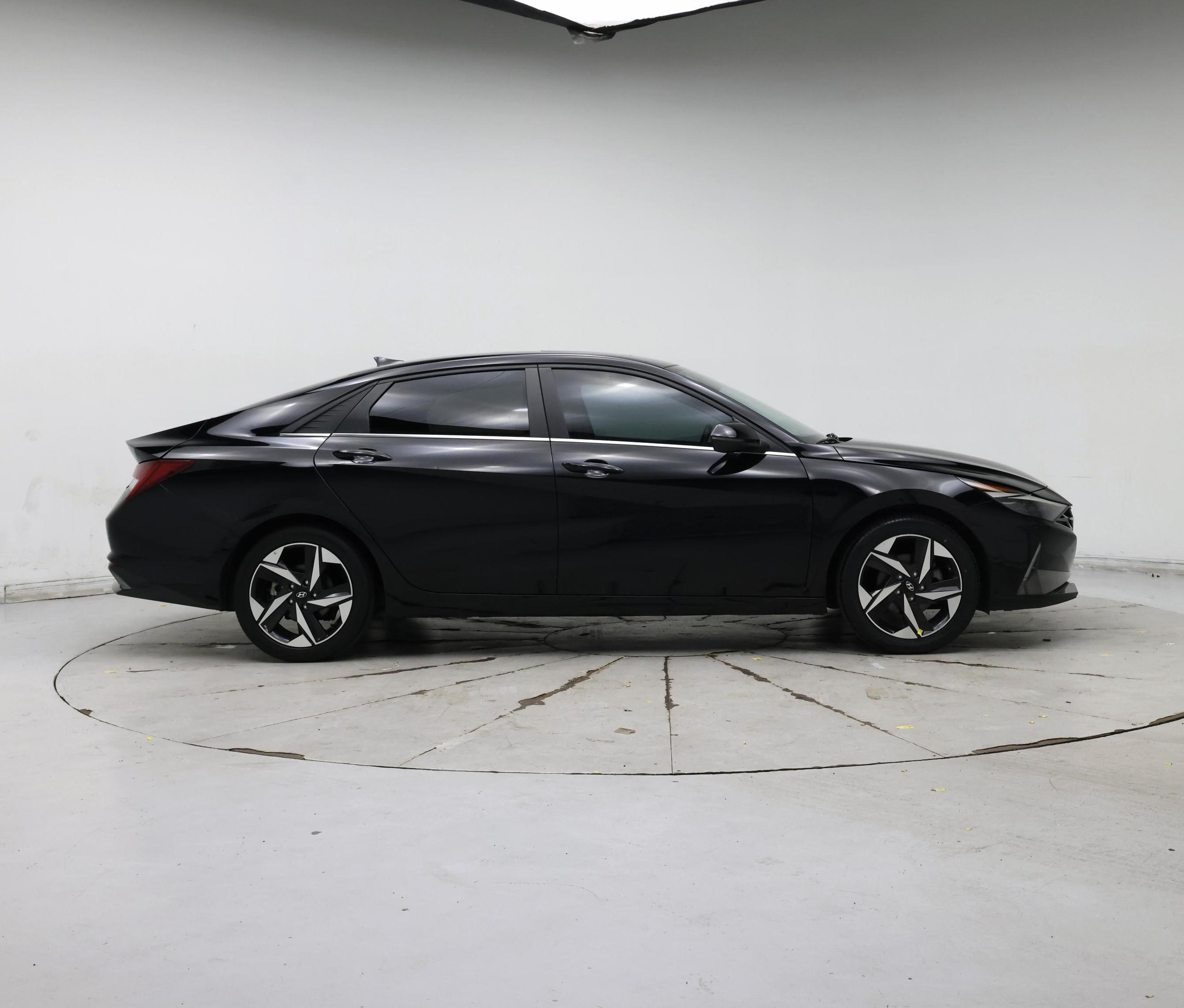 Thumbnail: 2023 Hyundai Elantra - 7