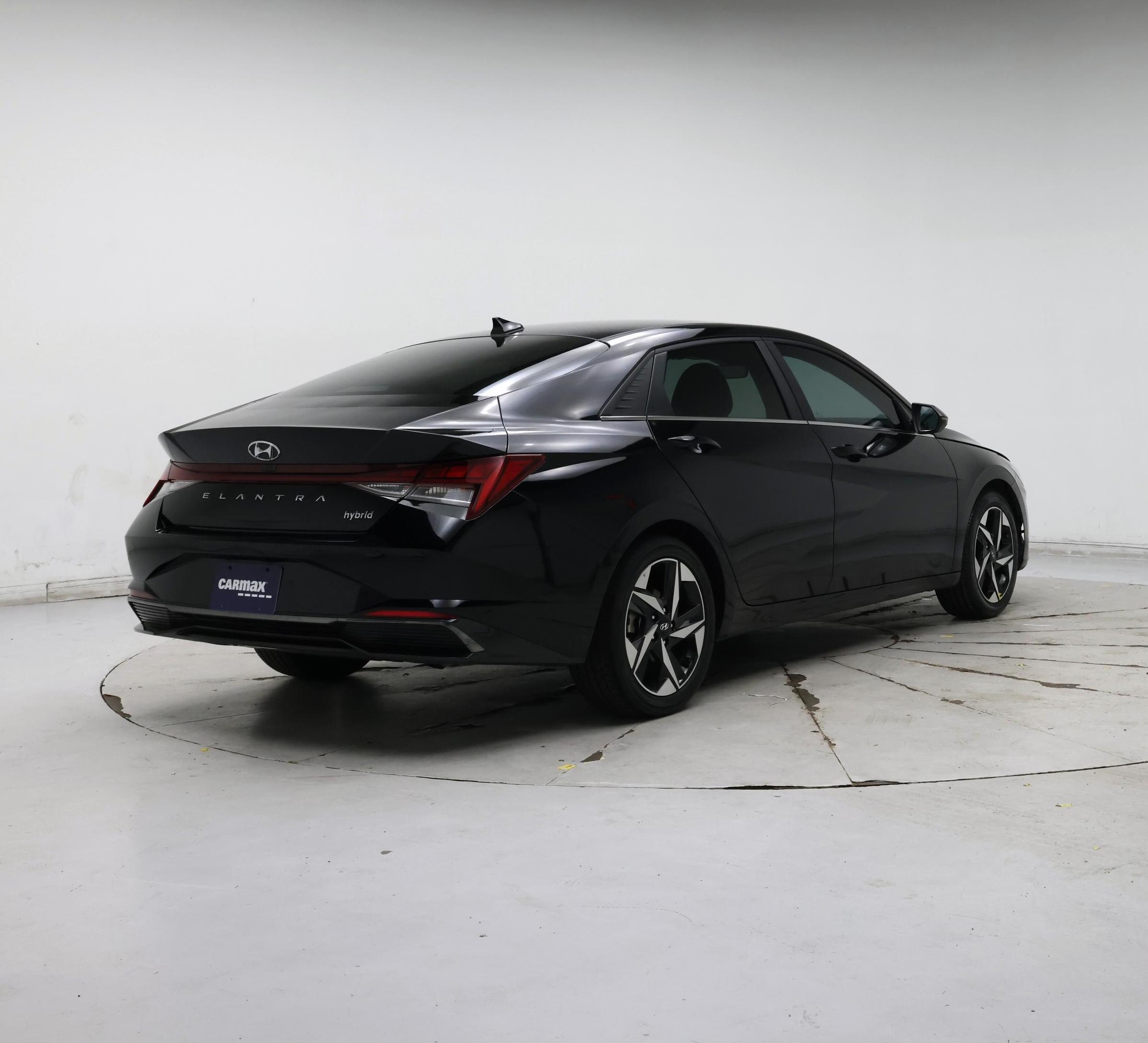 Thumbnail: 2023 Hyundai Elantra - 8