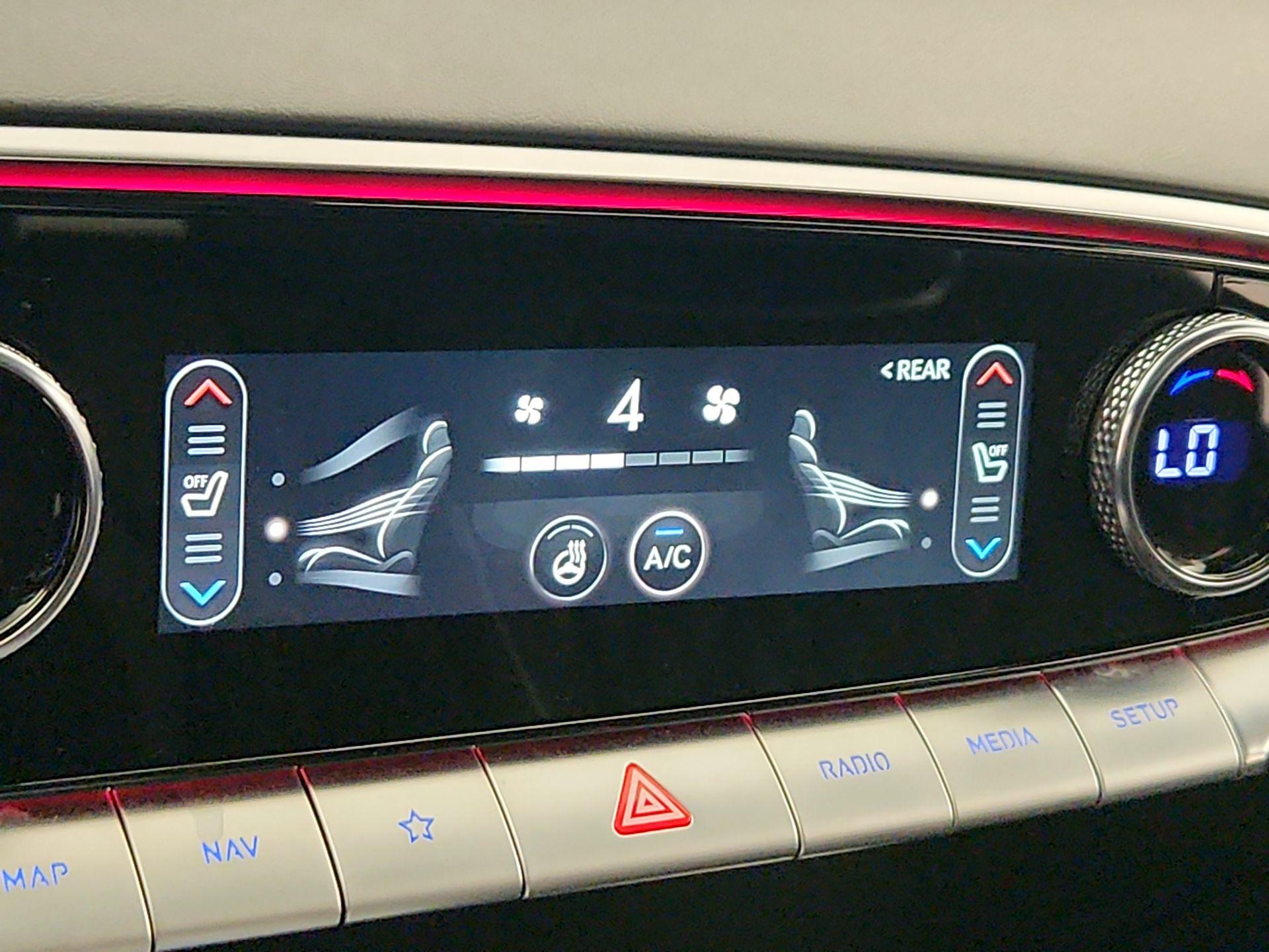 Thumbnail: 2025 Genesis GV70 - 17
