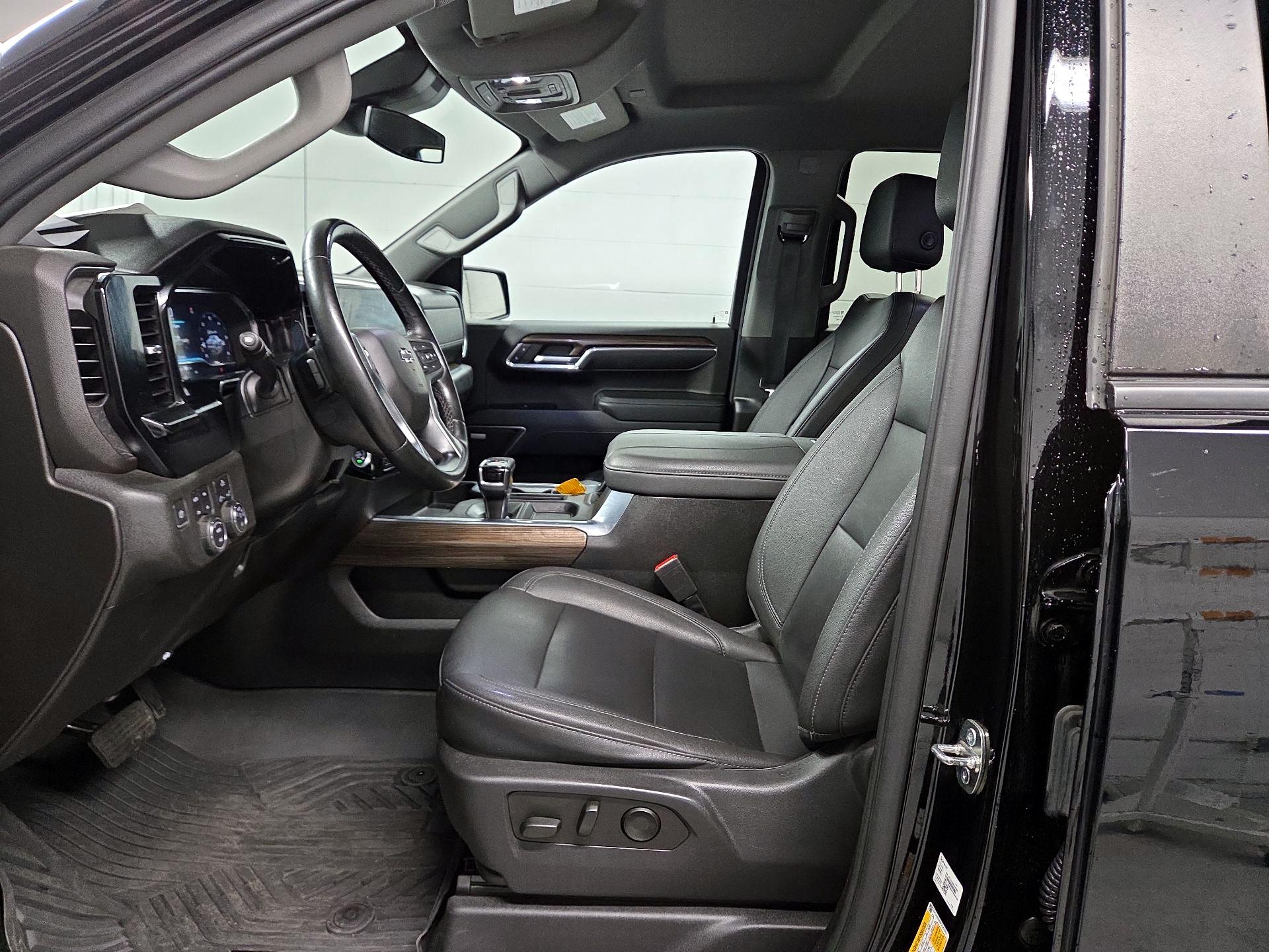 Thumbnail: 2023 Chevrolet Silverado 1500 - 11