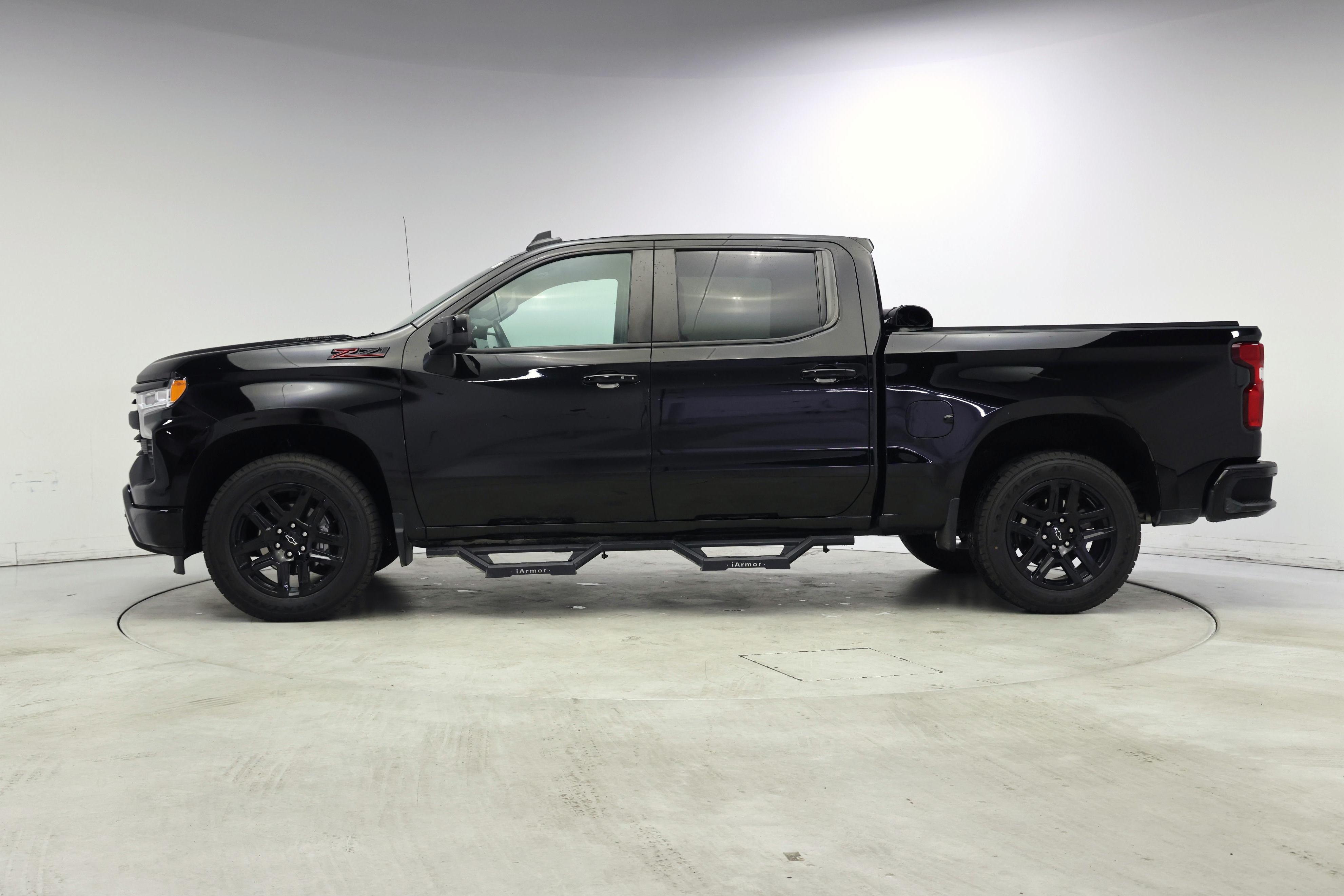 Thumbnail: 2023 Chevrolet Silverado 1500 - 3