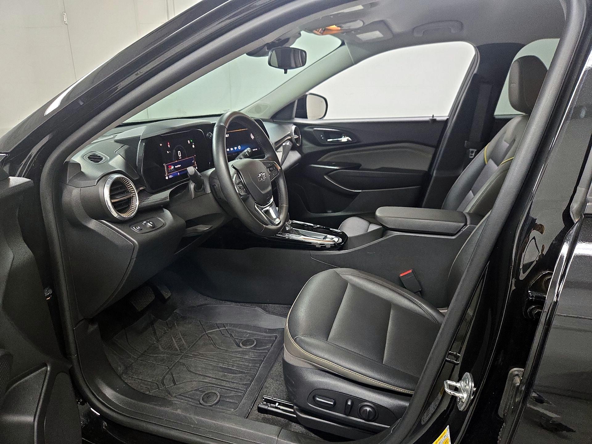 Thumbnail: 2024 Chevrolet Trax - 11