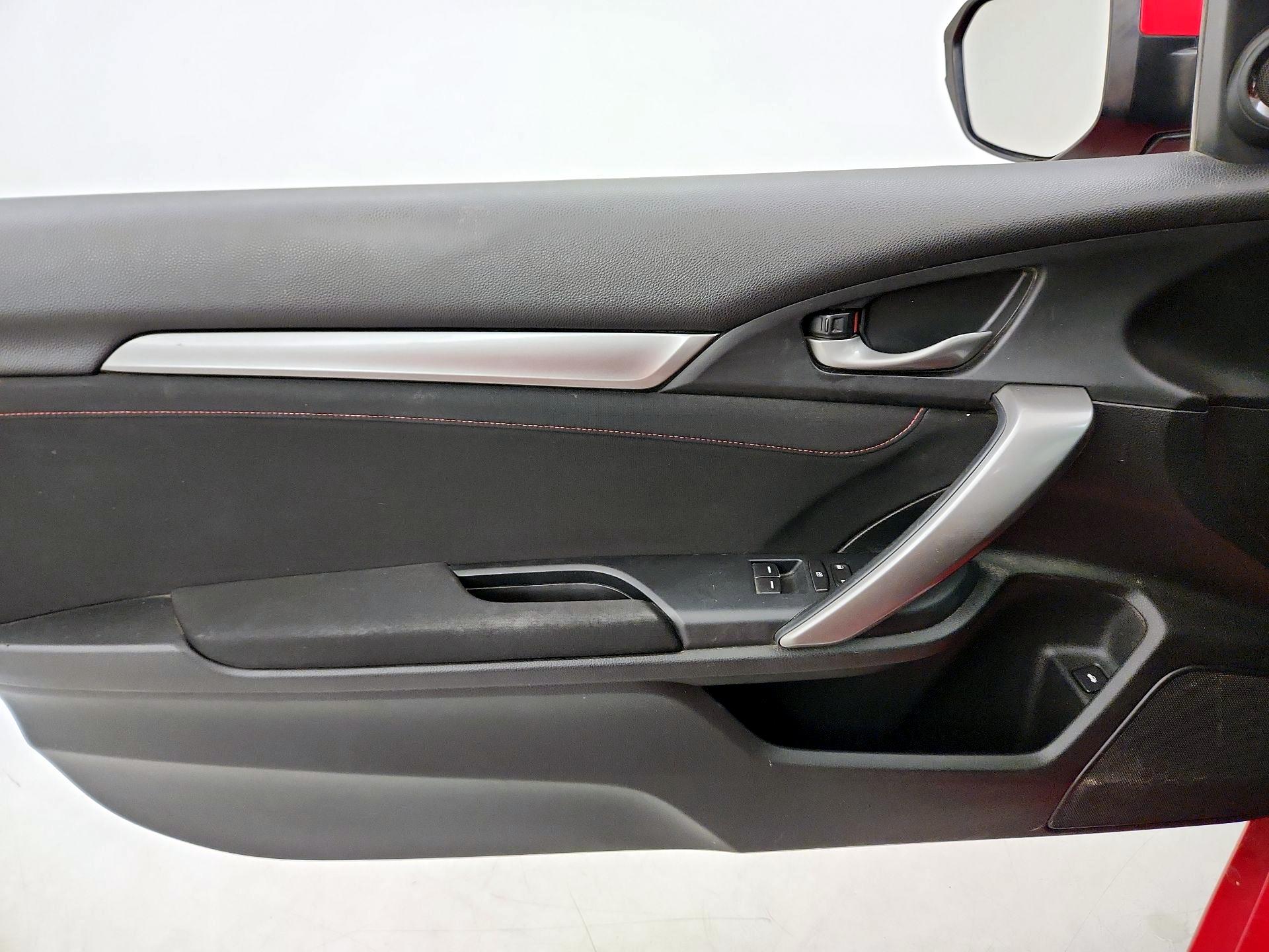 Thumbnail: 2017 Honda Civic - 12