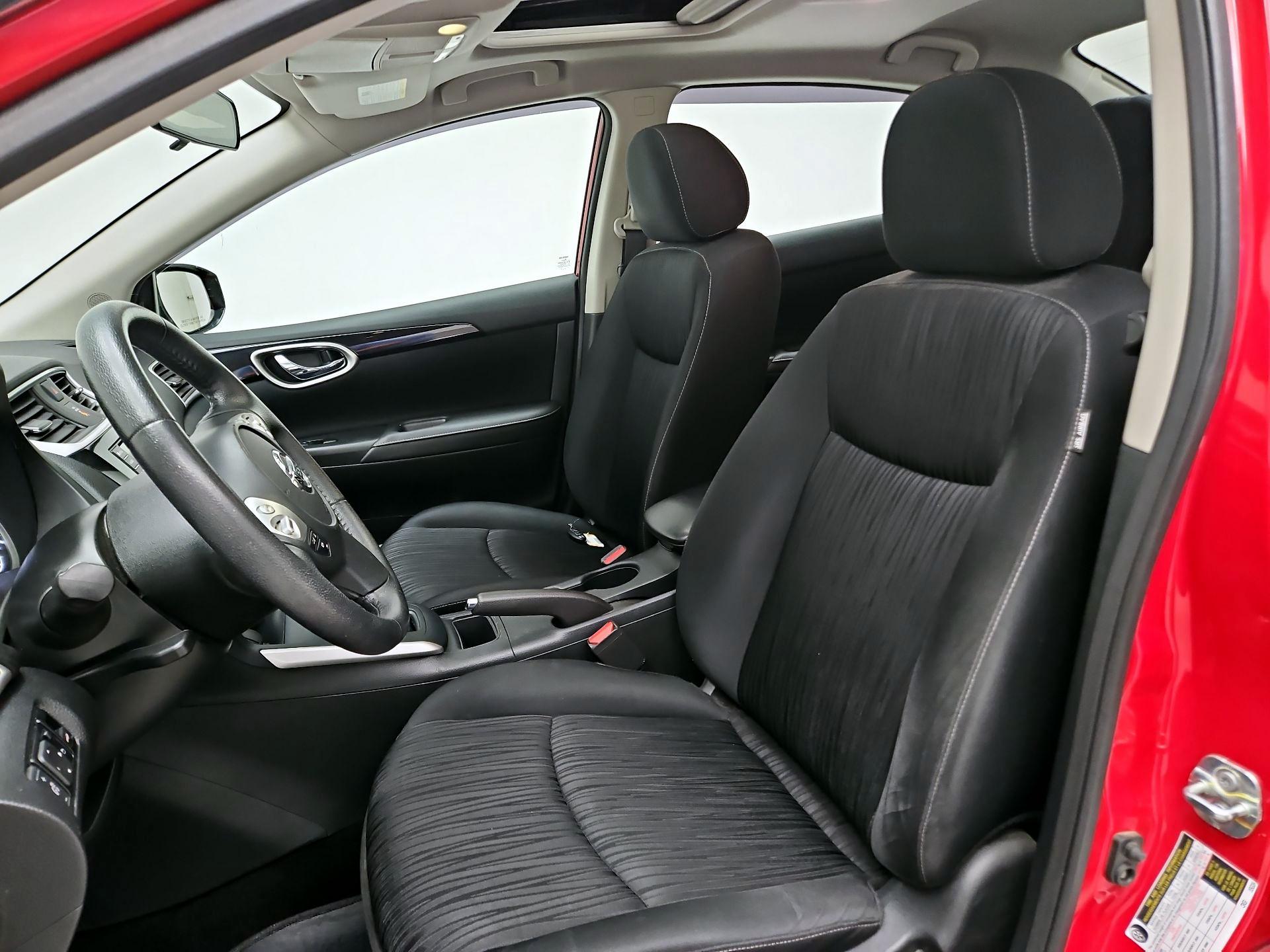 Thumbnail: 2019 Nissan Sentra - 11