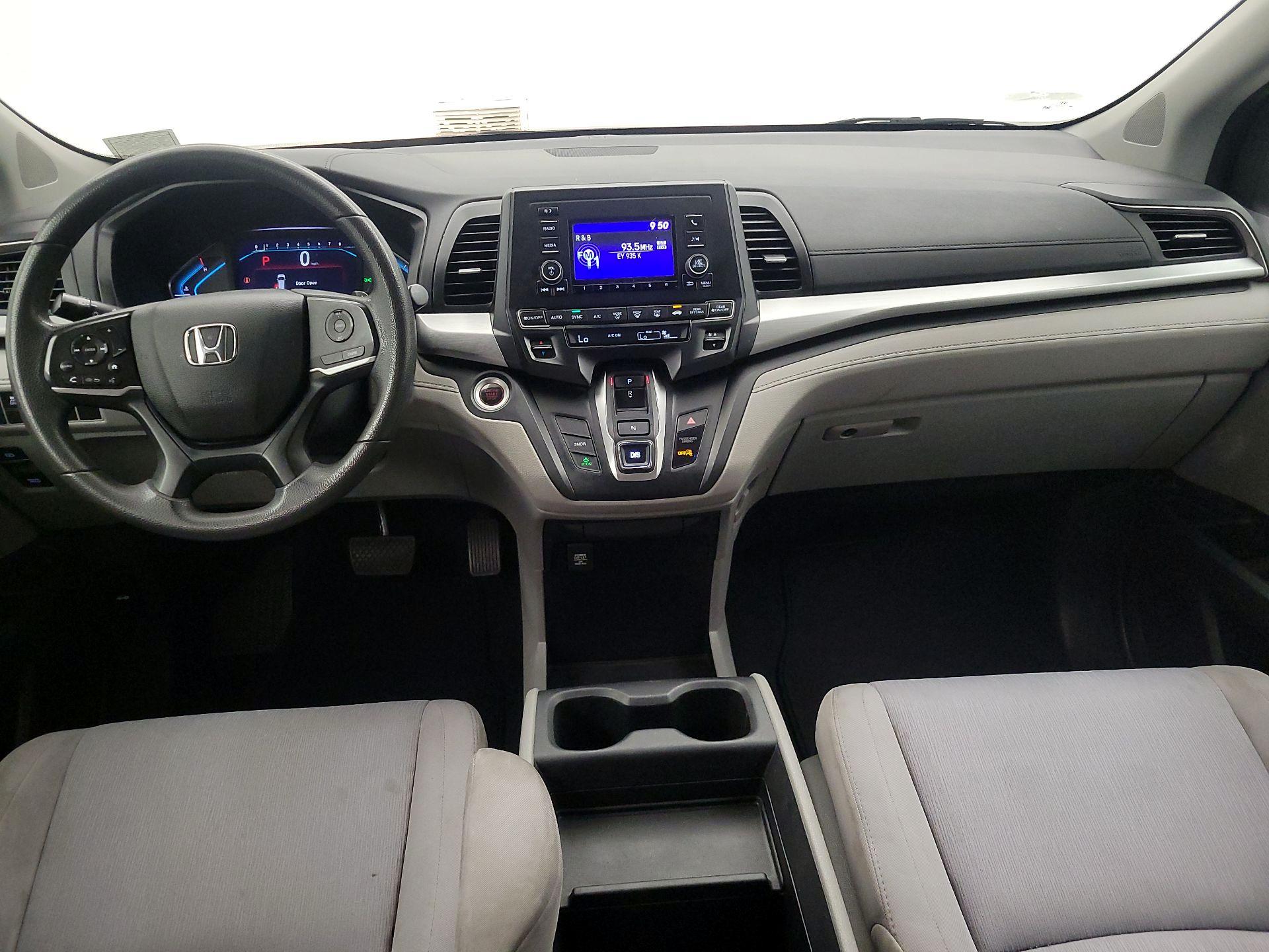 Thumbnail: 2018 Honda Odyssey - 9