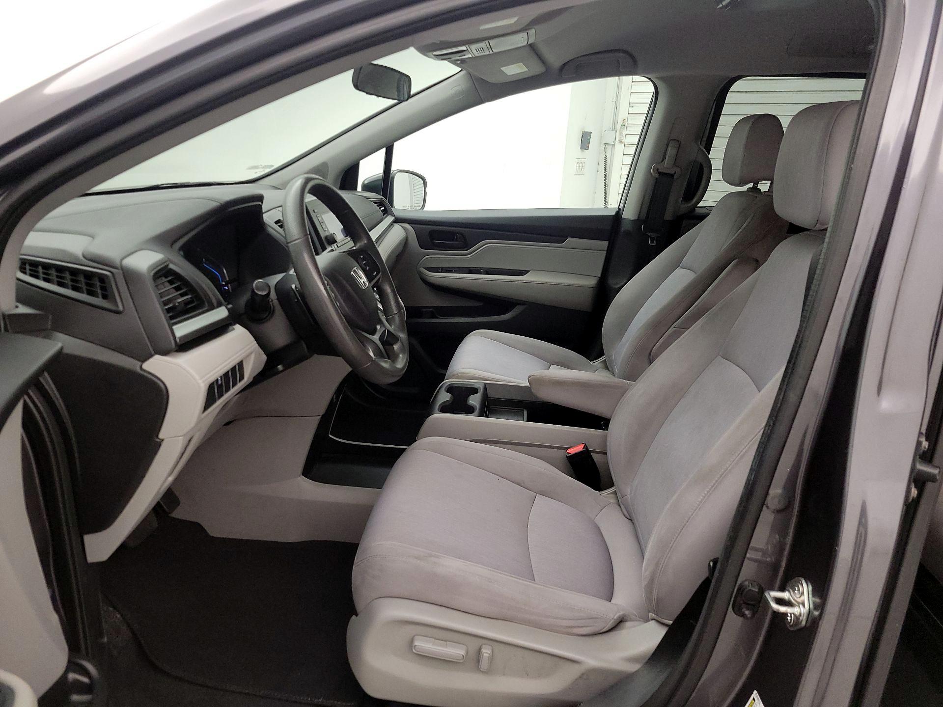 Thumbnail: 2018 Honda Odyssey - 11