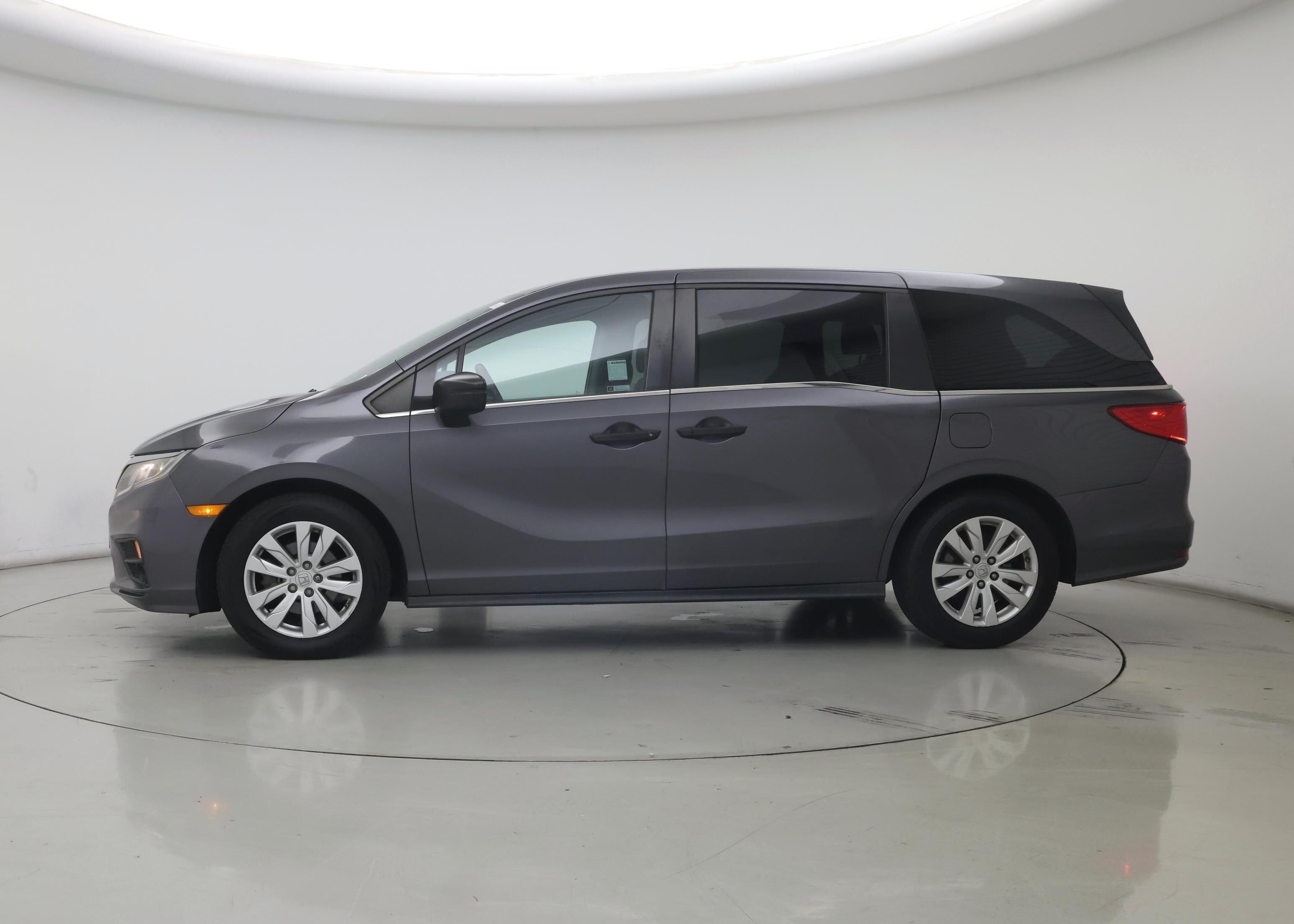 Thumbnail: 2018 Honda Odyssey - 3