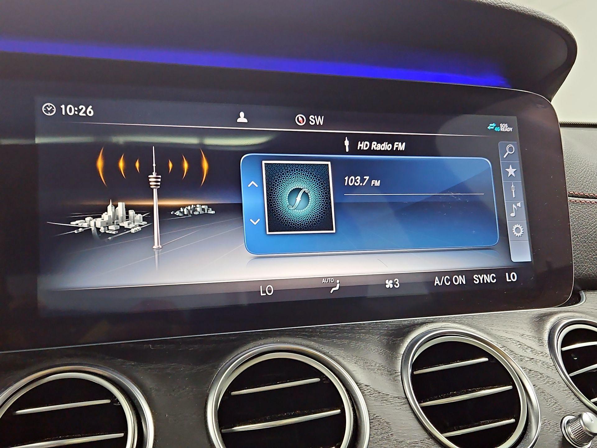 Thumbnail: 2020 Mercedes-Benz E-Class - 16