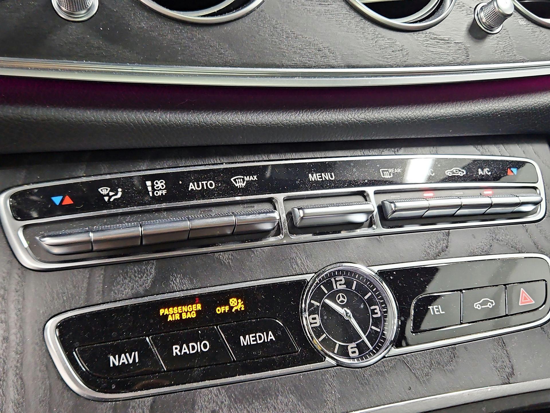 Thumbnail: 2020 Mercedes-Benz E-Class - 17