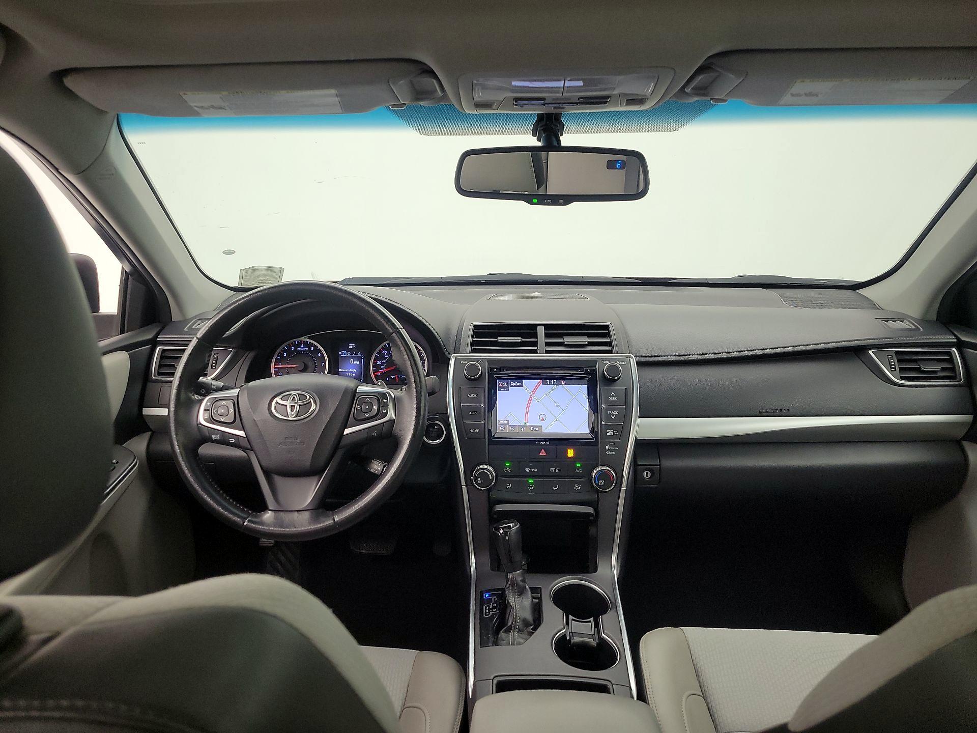 Thumbnail: 2016 Toyota Camry - 9