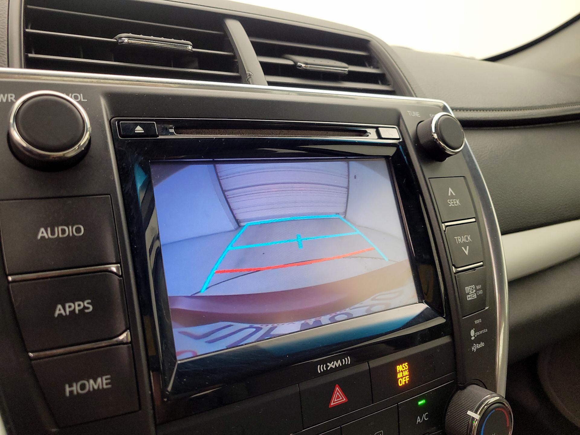 Thumbnail: 2016 Toyota Camry - 15
