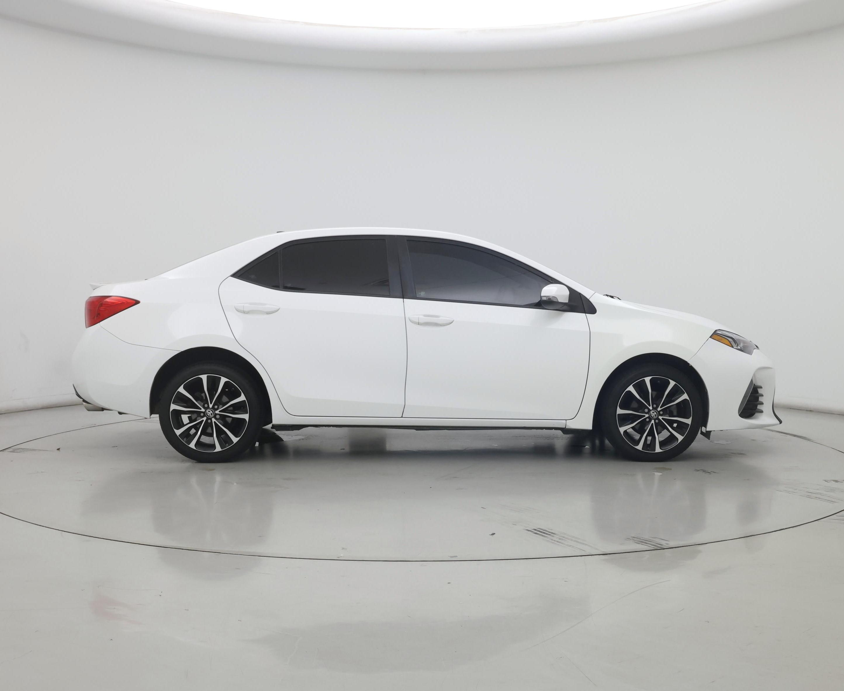Thumbnail: 2017 Toyota Corolla - 7