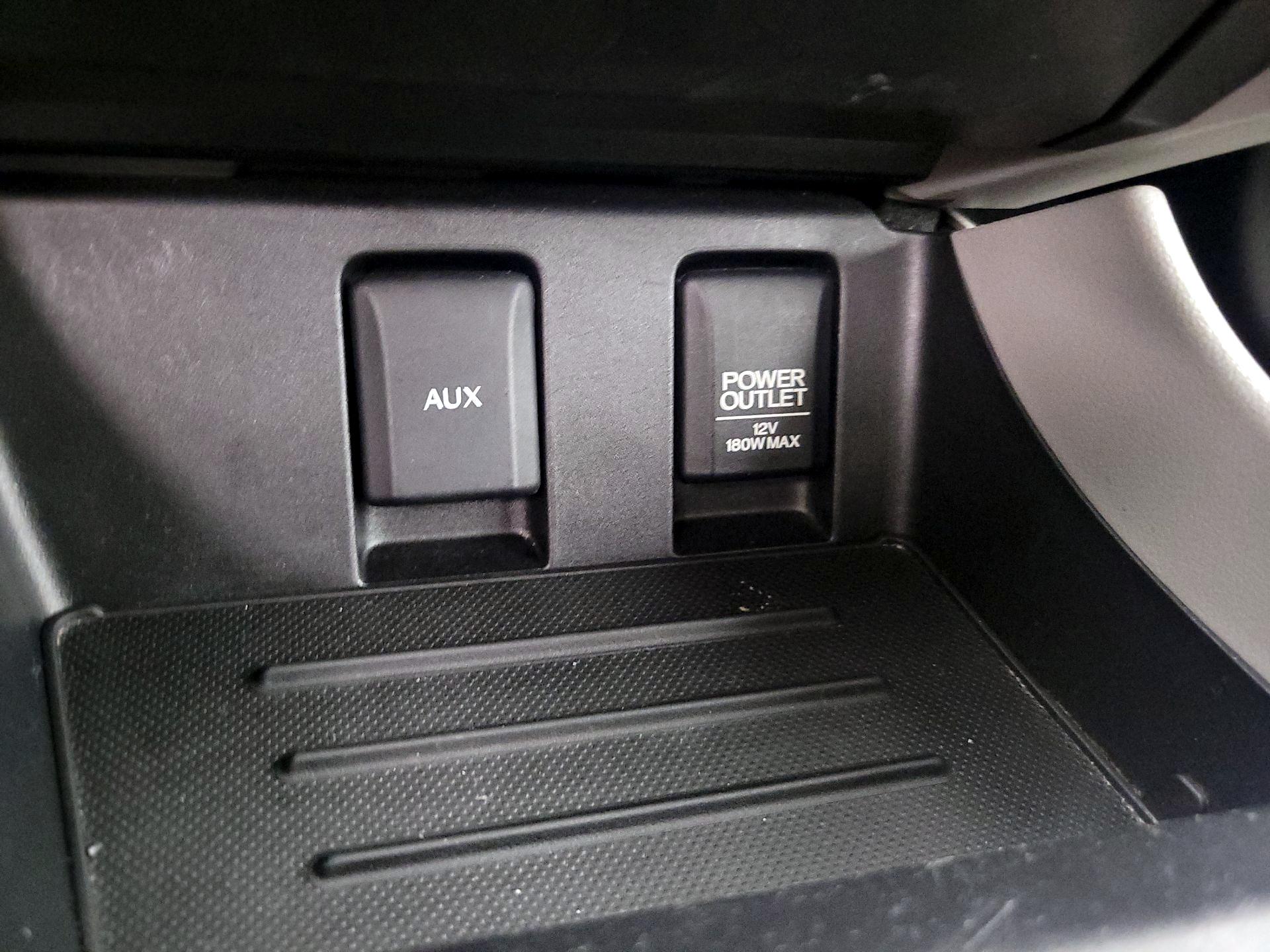 Thumbnail: 2015 Honda Civic - 18