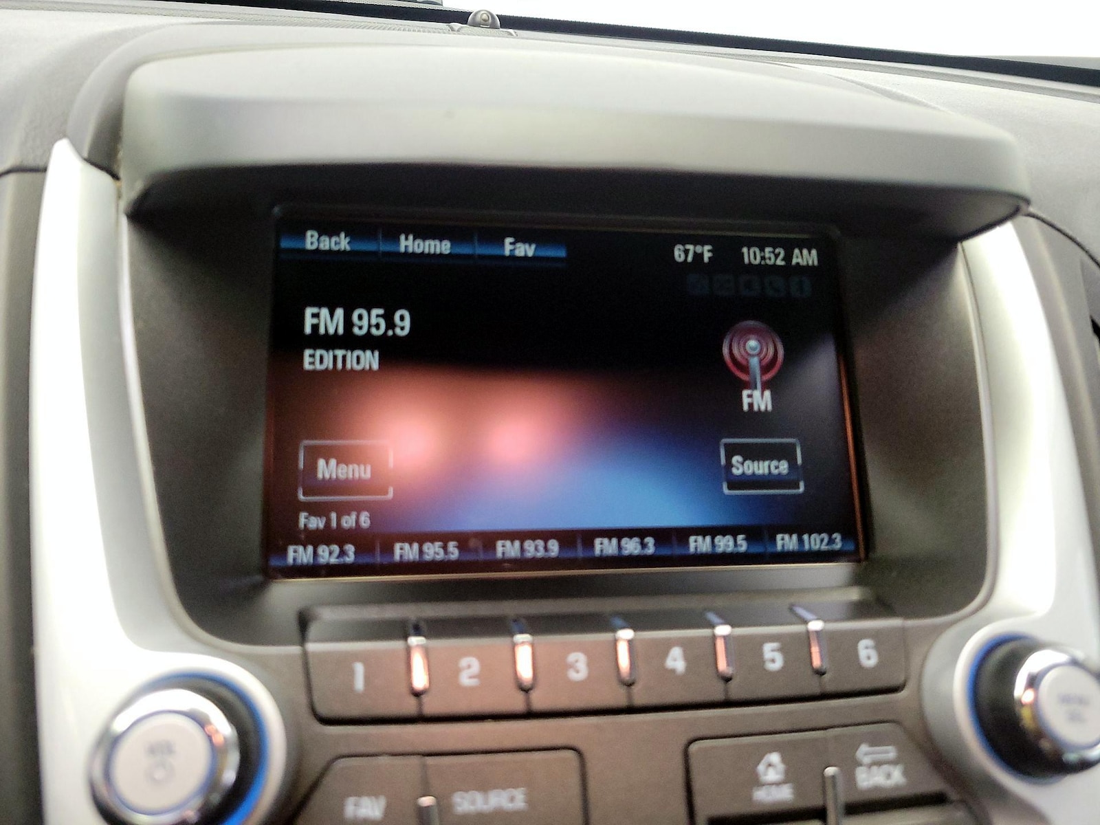 2016 Chevrolet Equinox LT - Photo 16