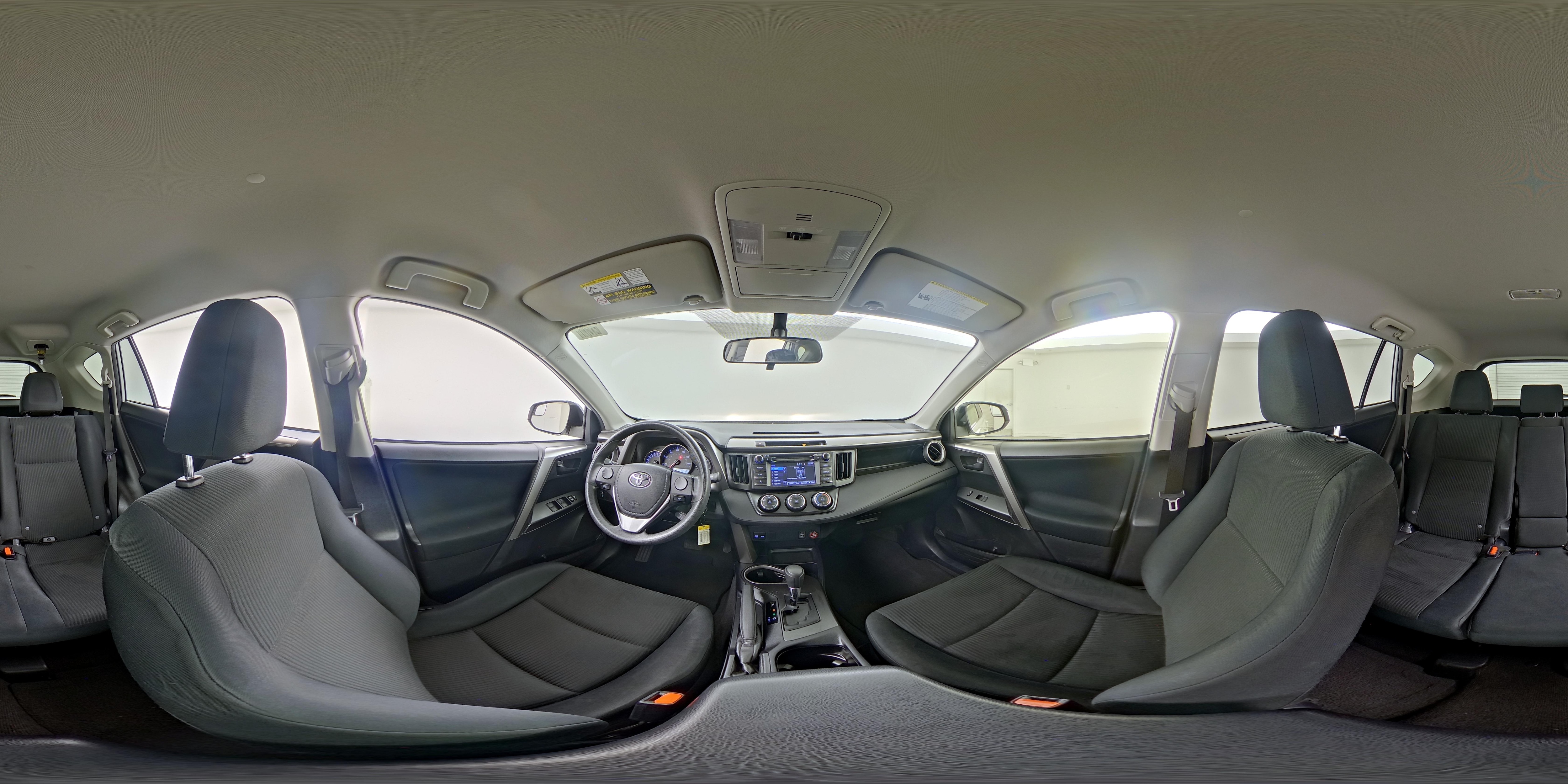 2016 Toyota RAV4 LE - Photo 22