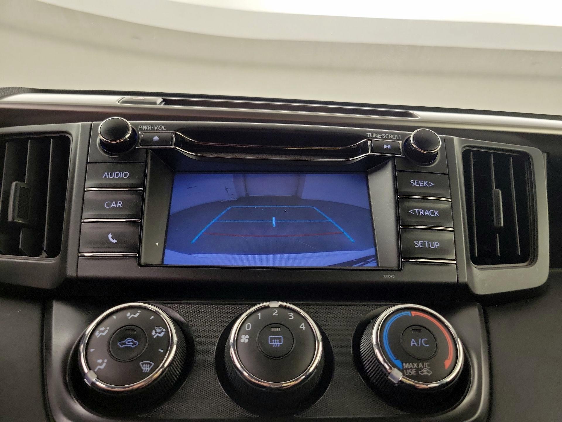 Thumbnail: 2016 Toyota RAV4 - 12