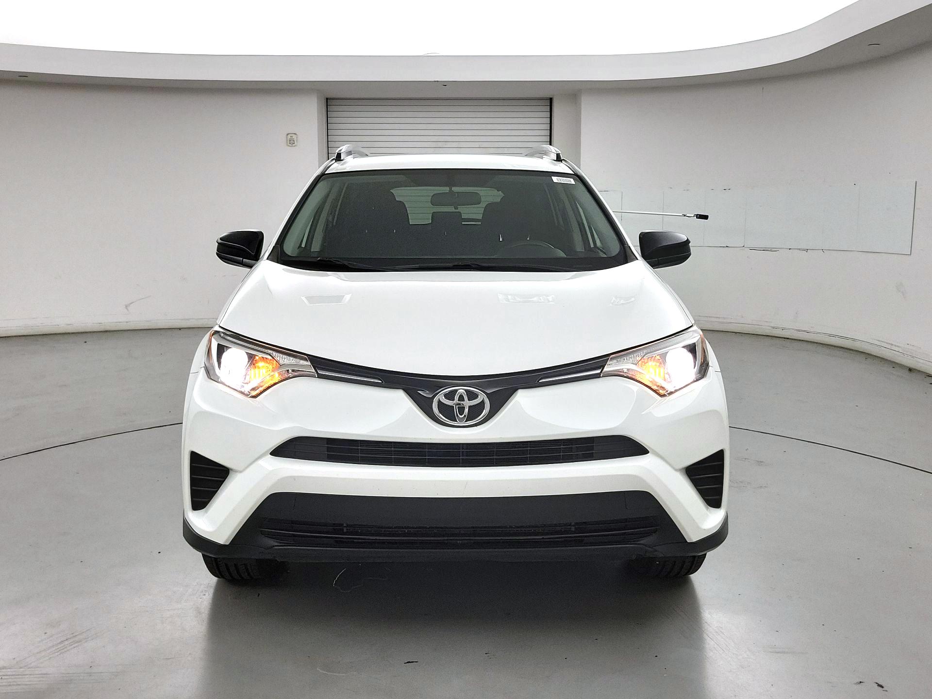 Thumbnail: 2016 Toyota RAV4 - 2