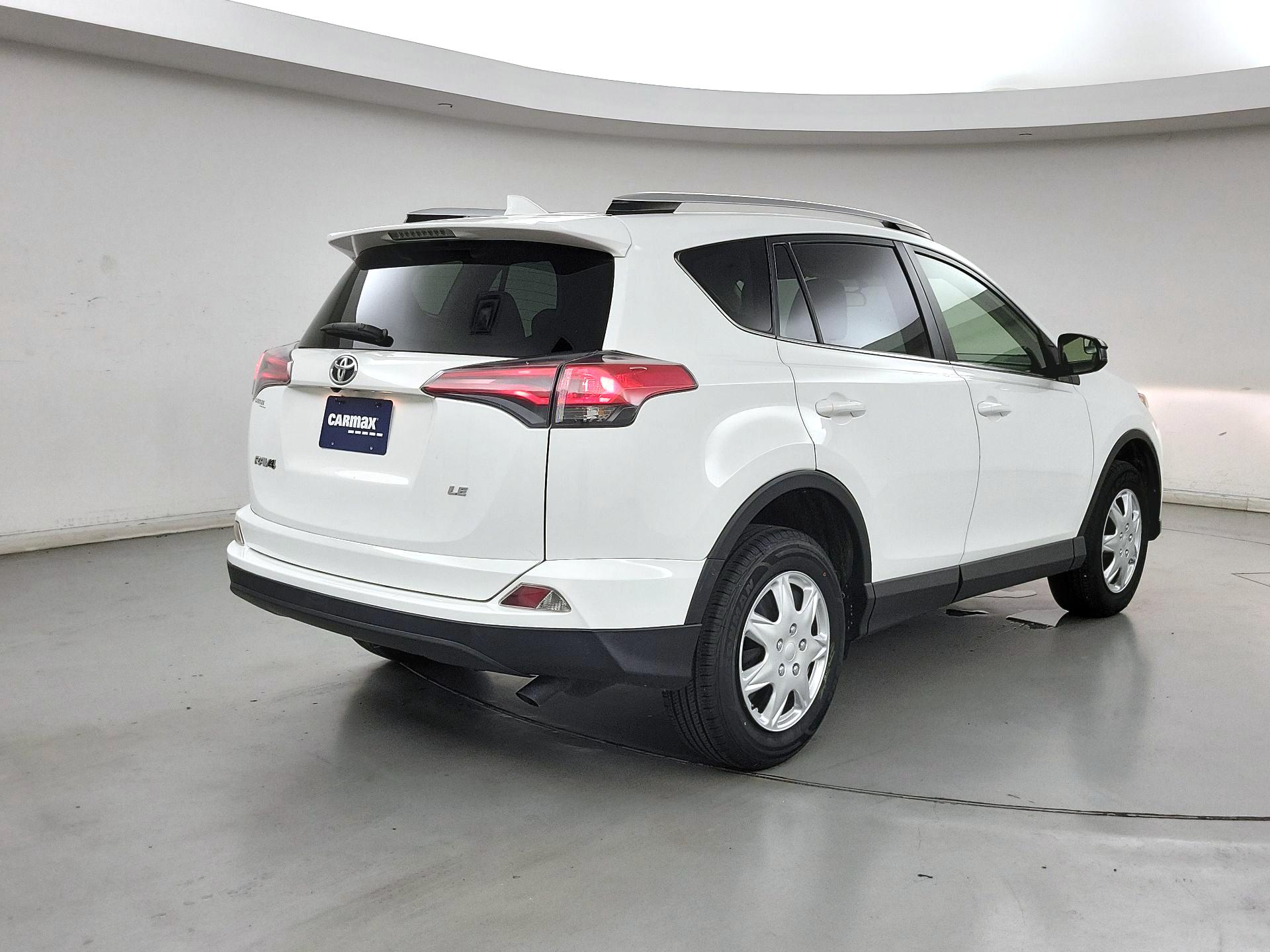 Thumbnail: 2016 Toyota RAV4 - 5