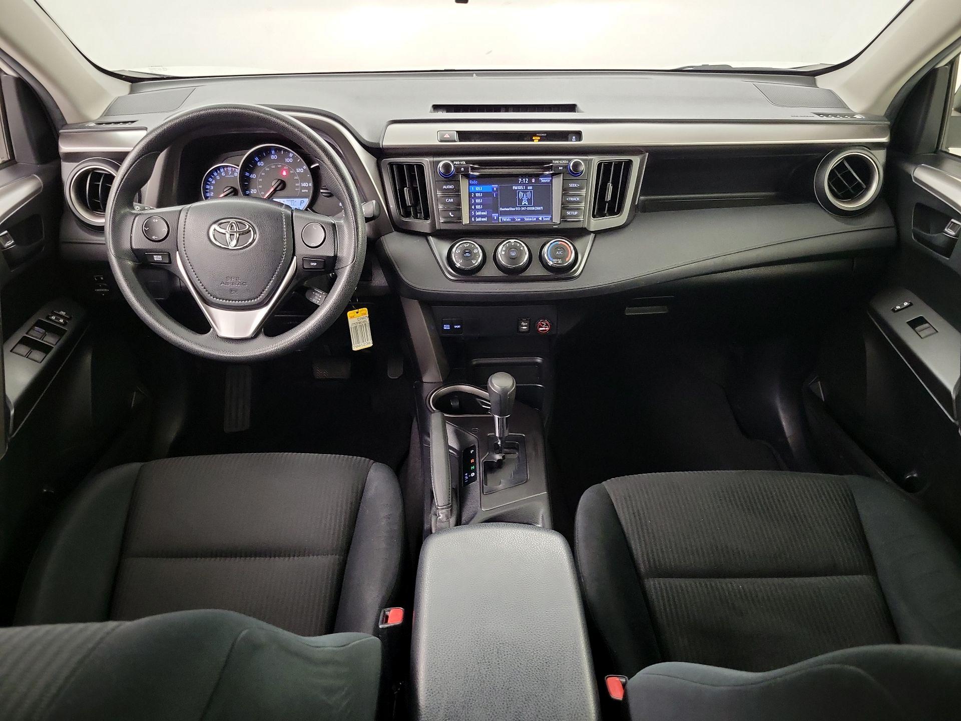 Thumbnail: 2016 Toyota RAV4 - 8