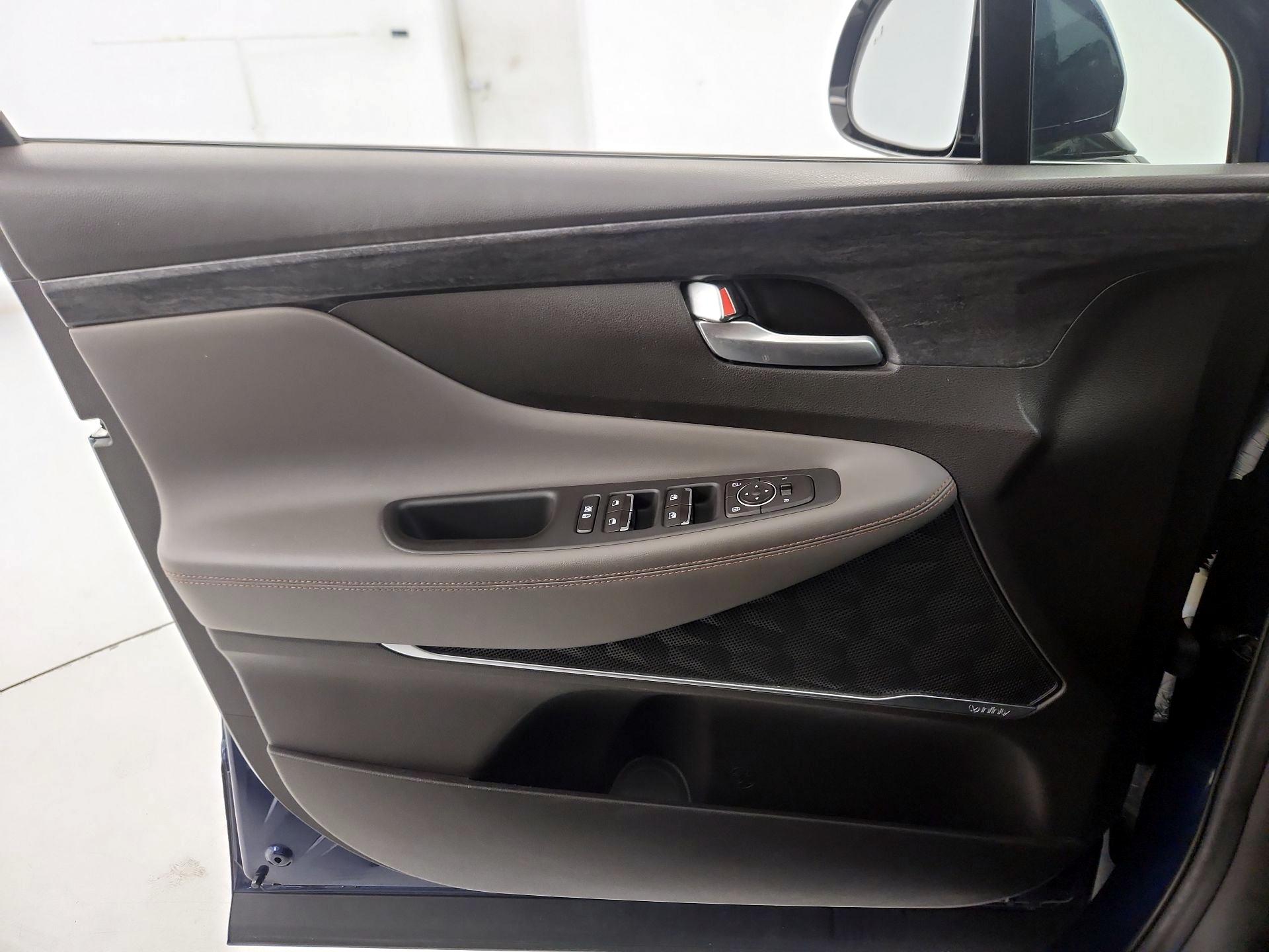 Thumbnail: 2020 Hyundai Santa Fe - 13