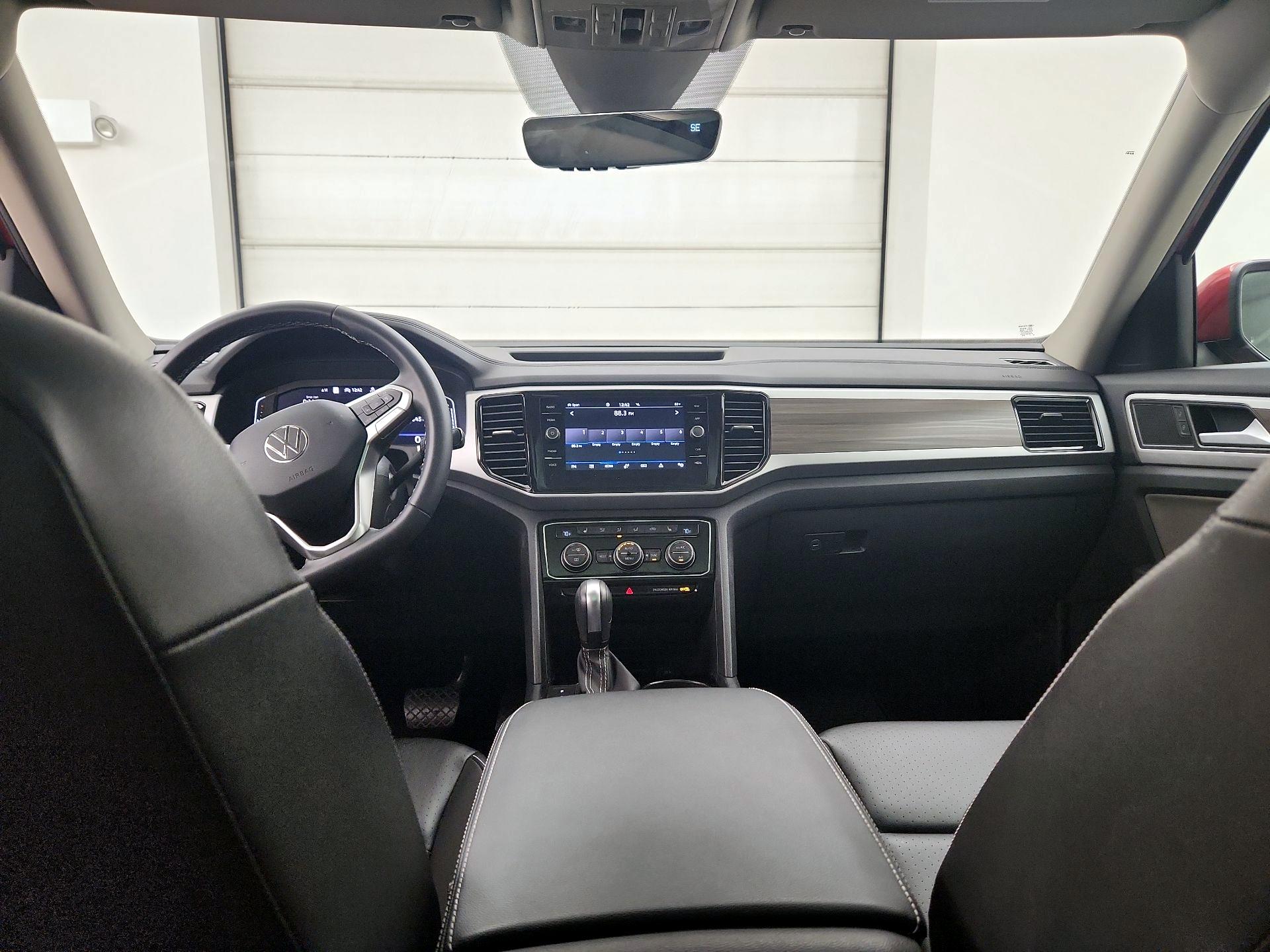 Thumbnail: 2022 Volkswagen Atlas - 9