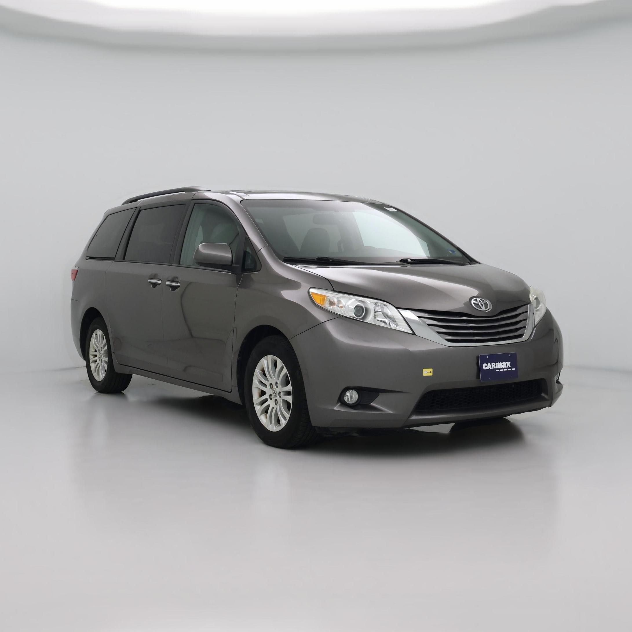 Thumbnail: 2016 Toyota Sienna - 1