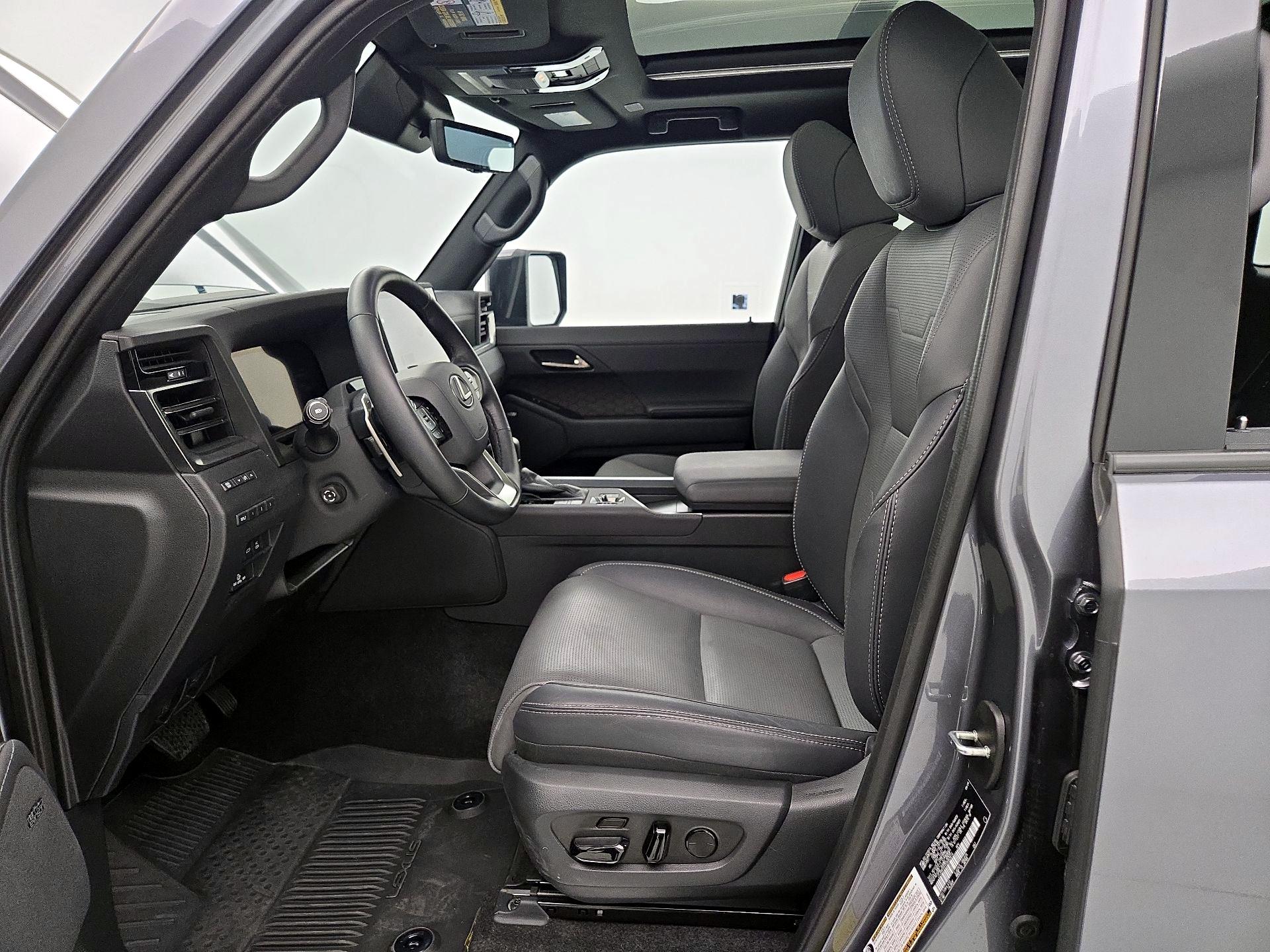 Thumbnail: 2025 Lexus GX - 11