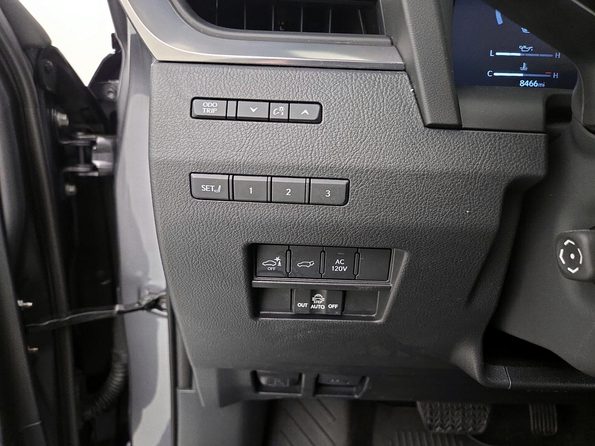 Thumbnail: 2025 Lexus GX - 13