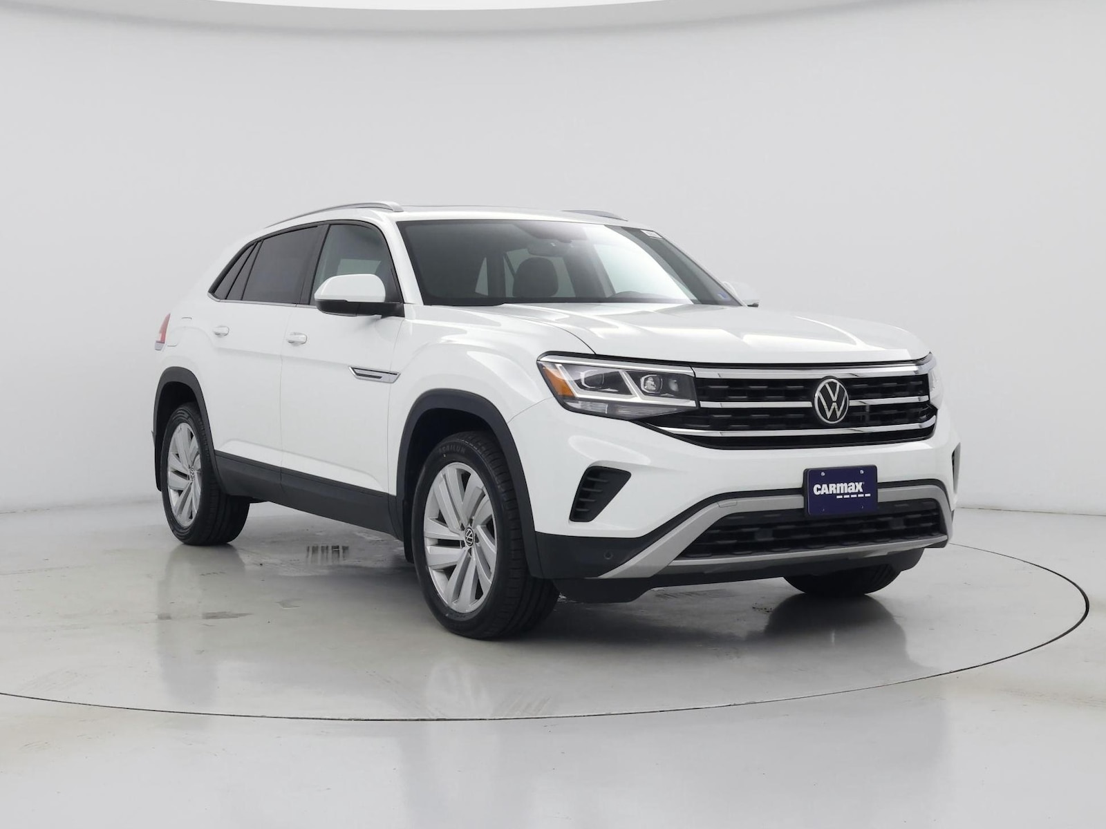 2022 Volkswagen Atlas Cross Sport SE w/Tech - Photo 2