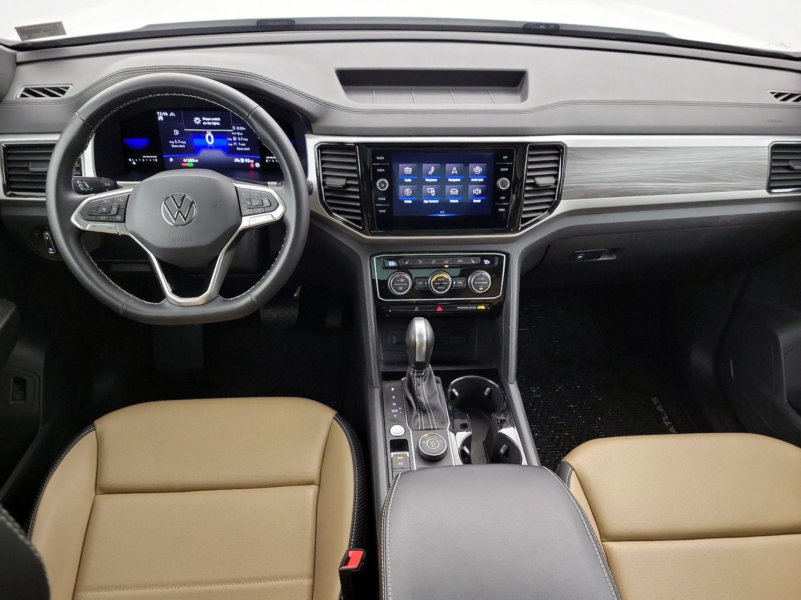 2022 Volkswagen Atlas Cross Sport SE w/Tech - Photo 10