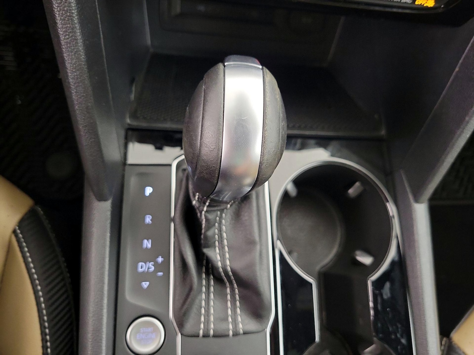 2022 Volkswagen Atlas Cross Sport SE w/Tech - Photo 18