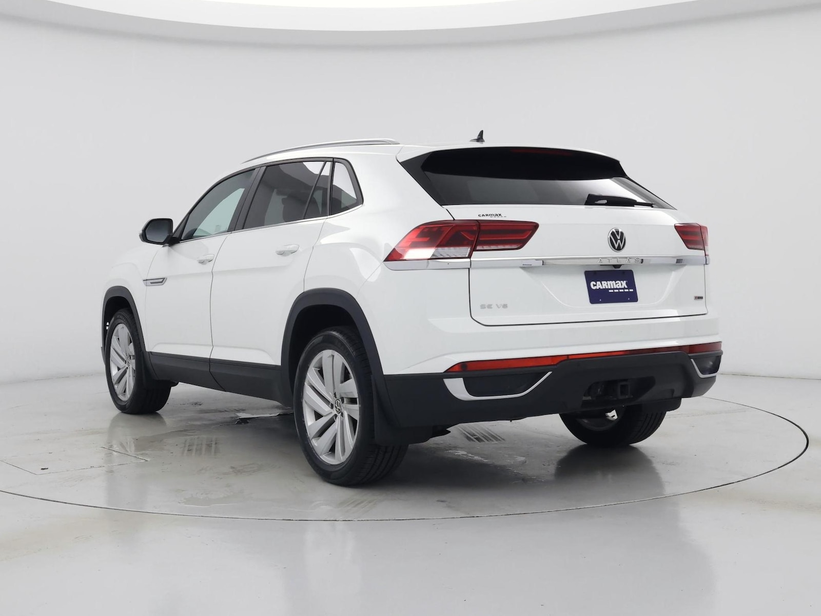 2022 Volkswagen Atlas Cross Sport SE w/Tech - Photo 3