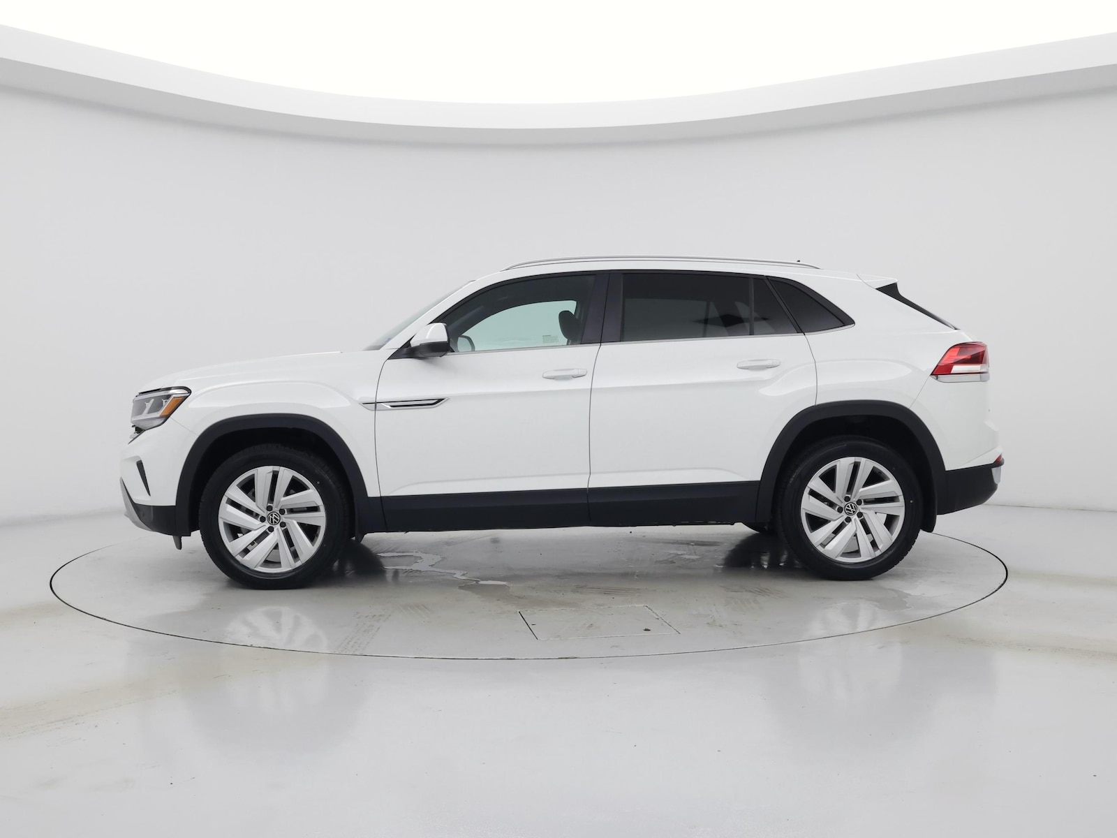 2022 Volkswagen Atlas Cross Sport SE w/Tech - Photo 4