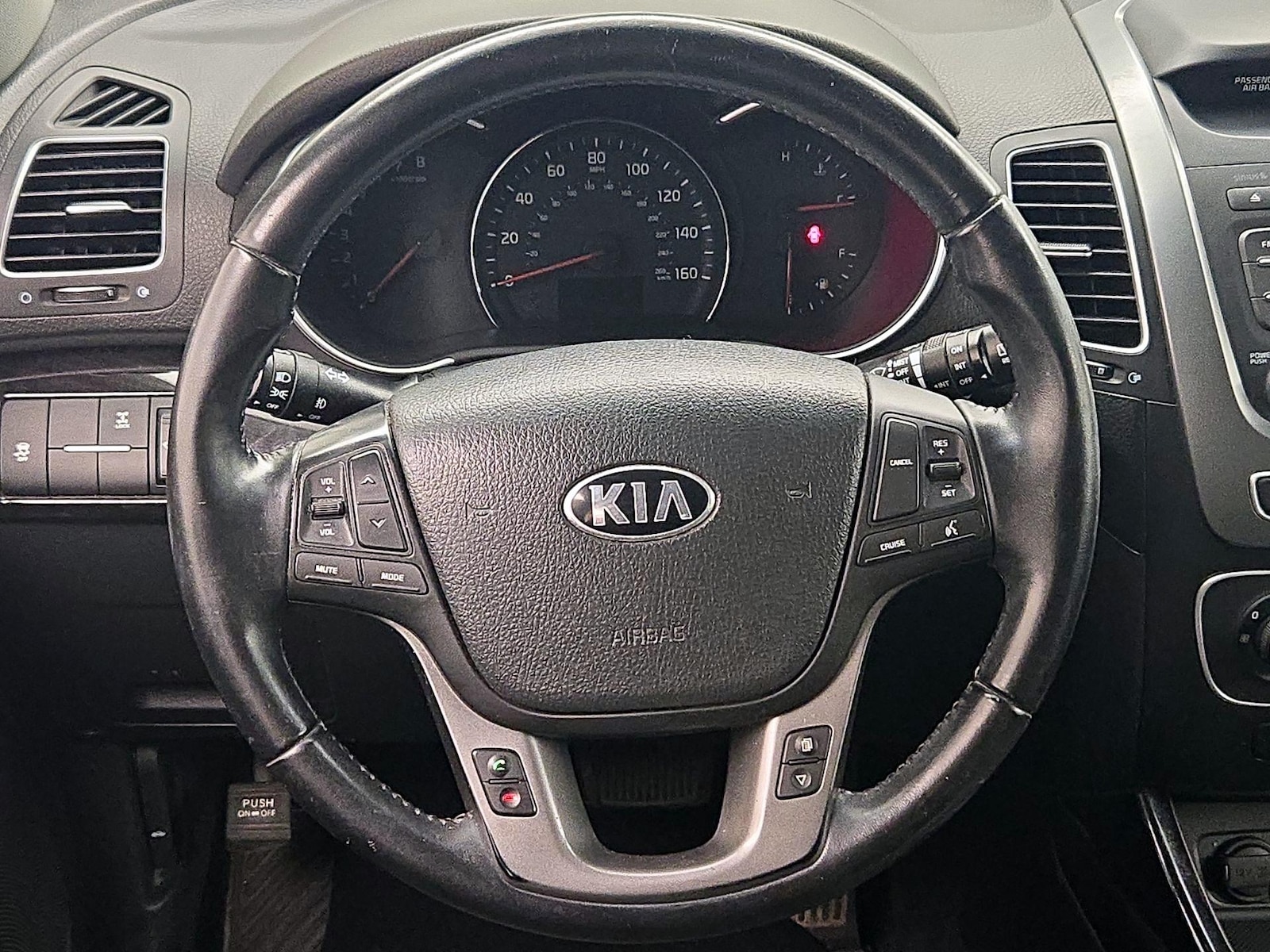 2015 Kia Sorento LX - Photo 11