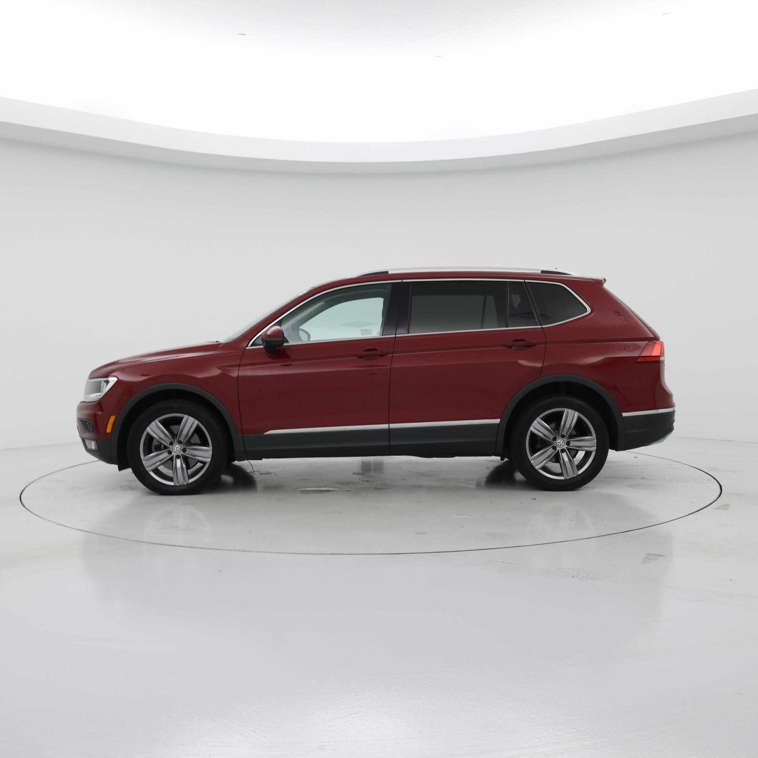 Thumbnail: 2021 Volkswagen Tiguan - 3