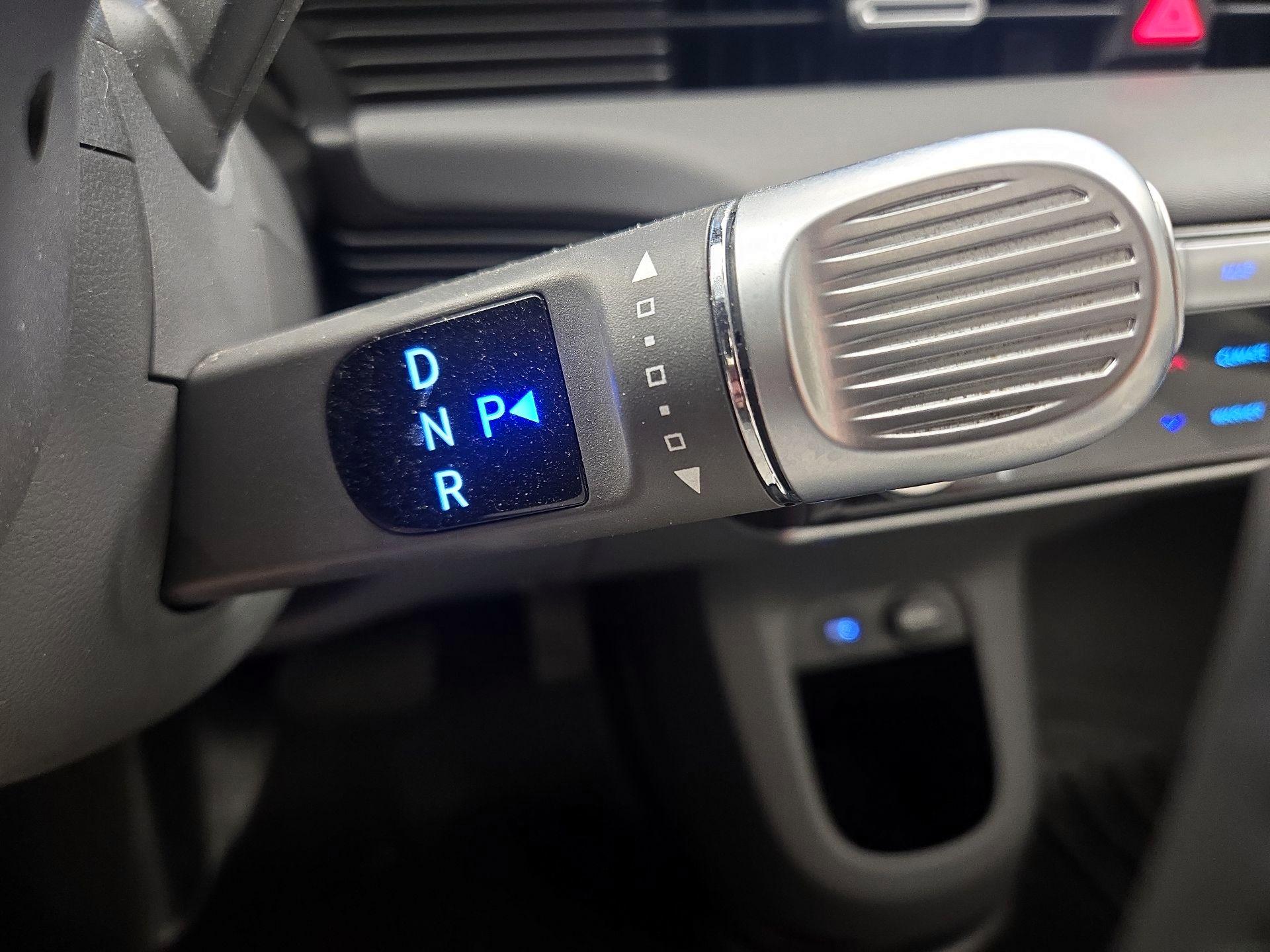 Thumbnail: 2023 Hyundai Ioniq 5 - 18