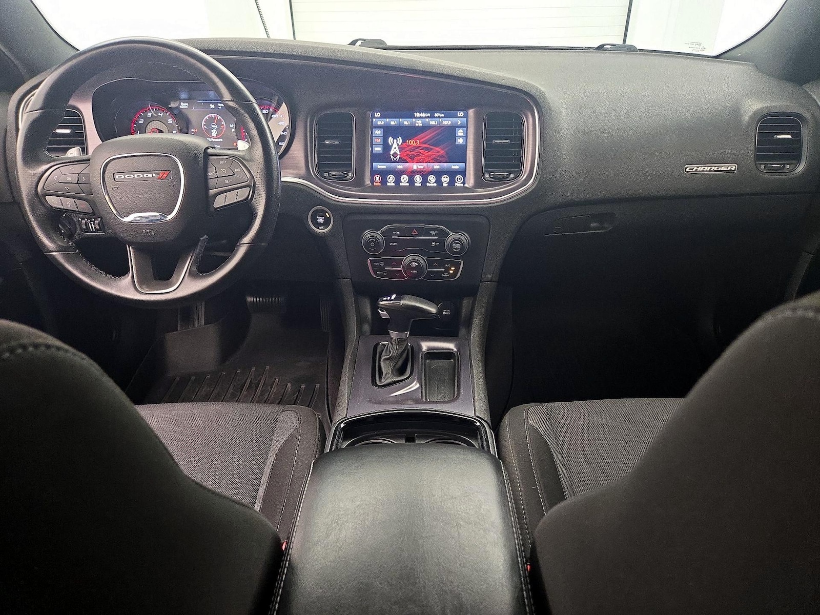 2017 Dodge Charger R/T - Photo 10