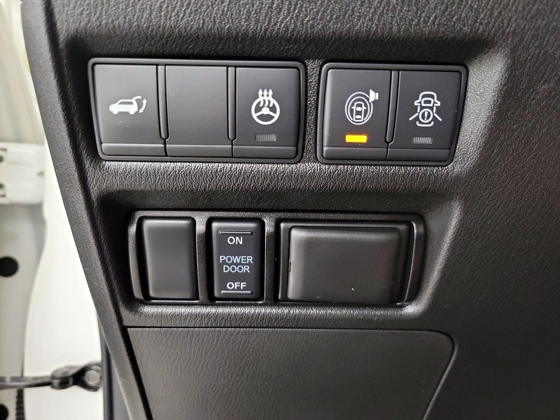 Thumbnail: 2020 Nissan Armada - 13