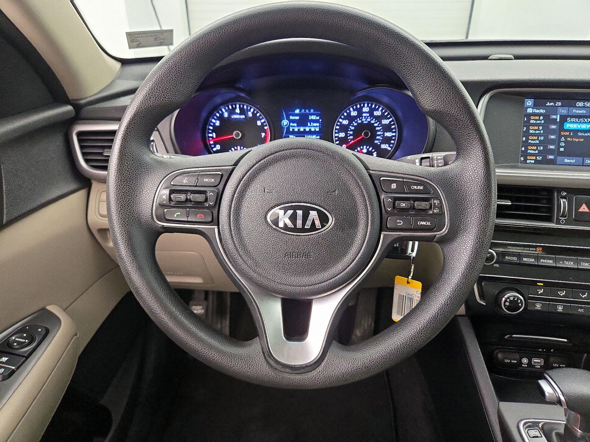Thumbnail: 2018 Kia Optima - 10