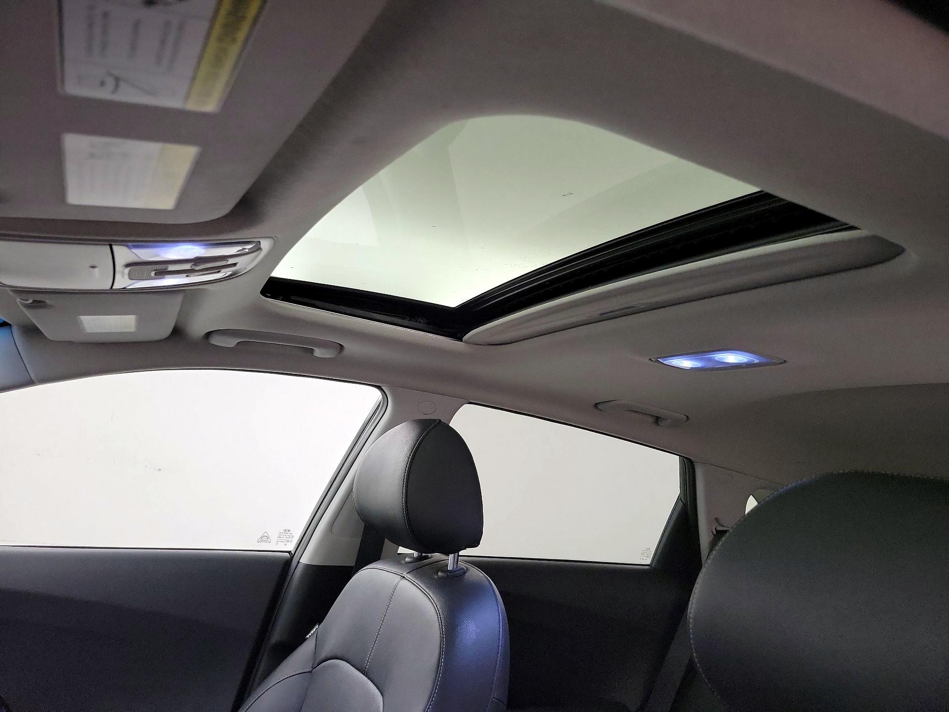 Thumbnail: 2019 Kia Niro - 20