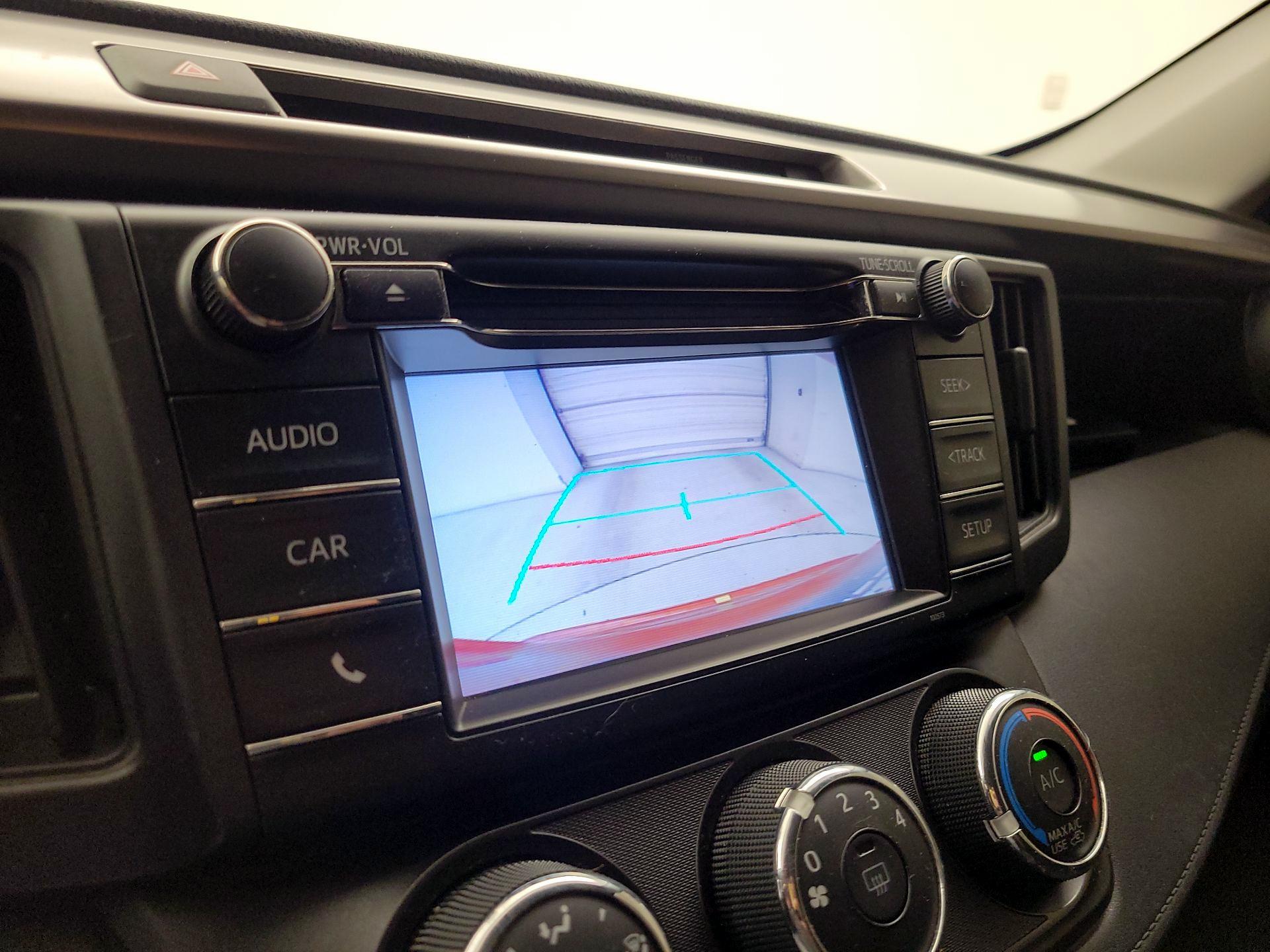 Thumbnail: 2016 Toyota RAV4 - 14